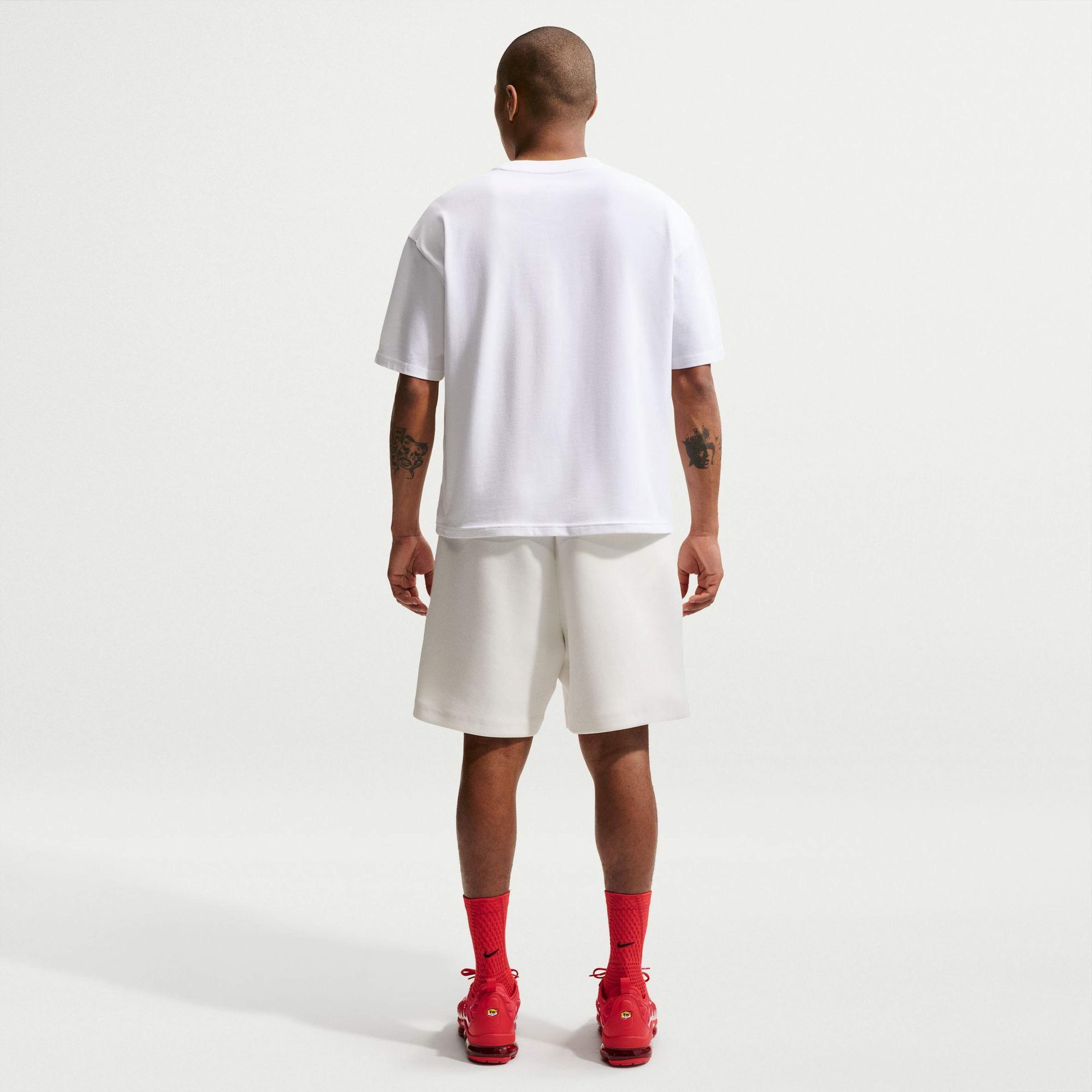 Nike Sportswear Boxy Erkek Beyaz T-Shirt
