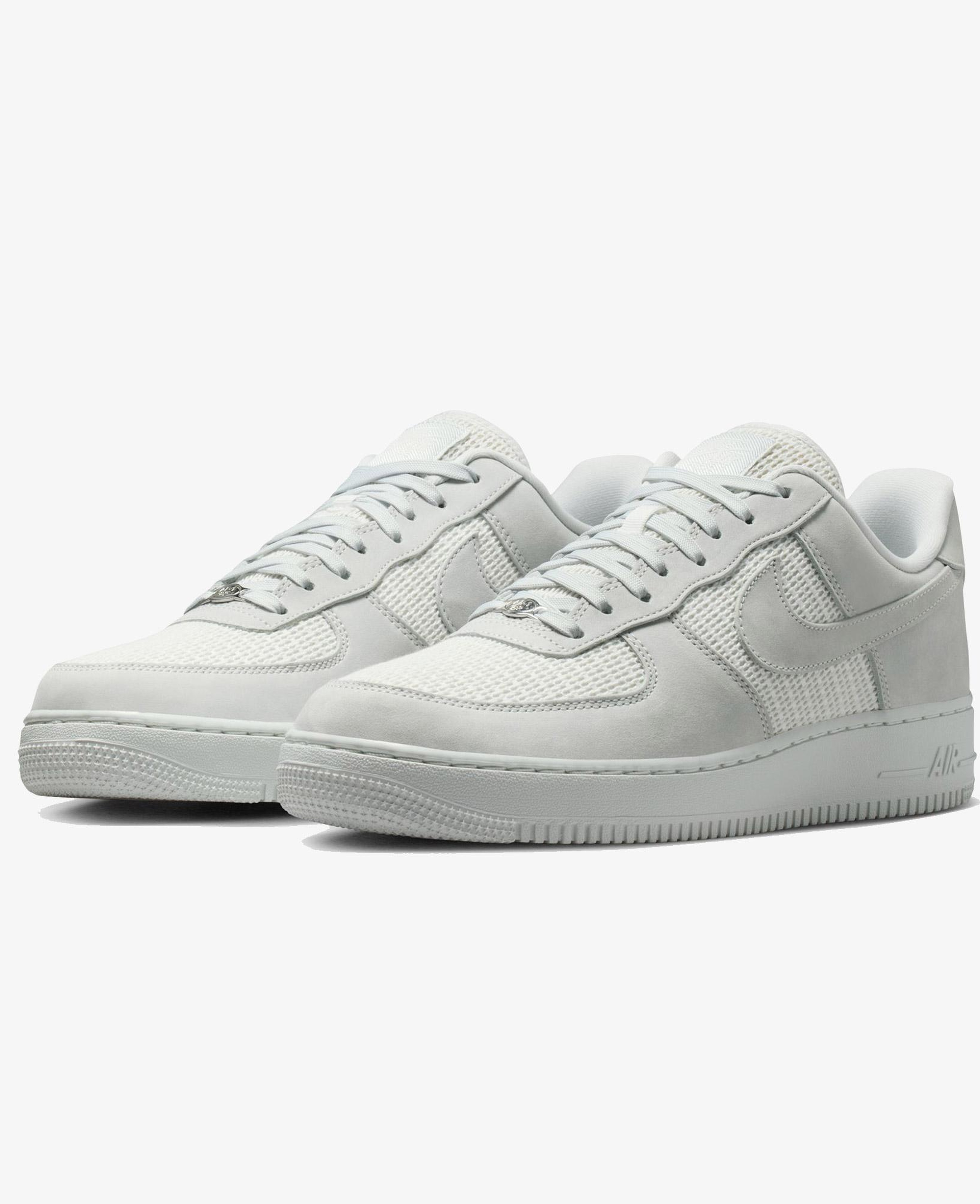 Nike Air Force 1 '07 LV8 Erkek Beyaz Spor Ayakkabı