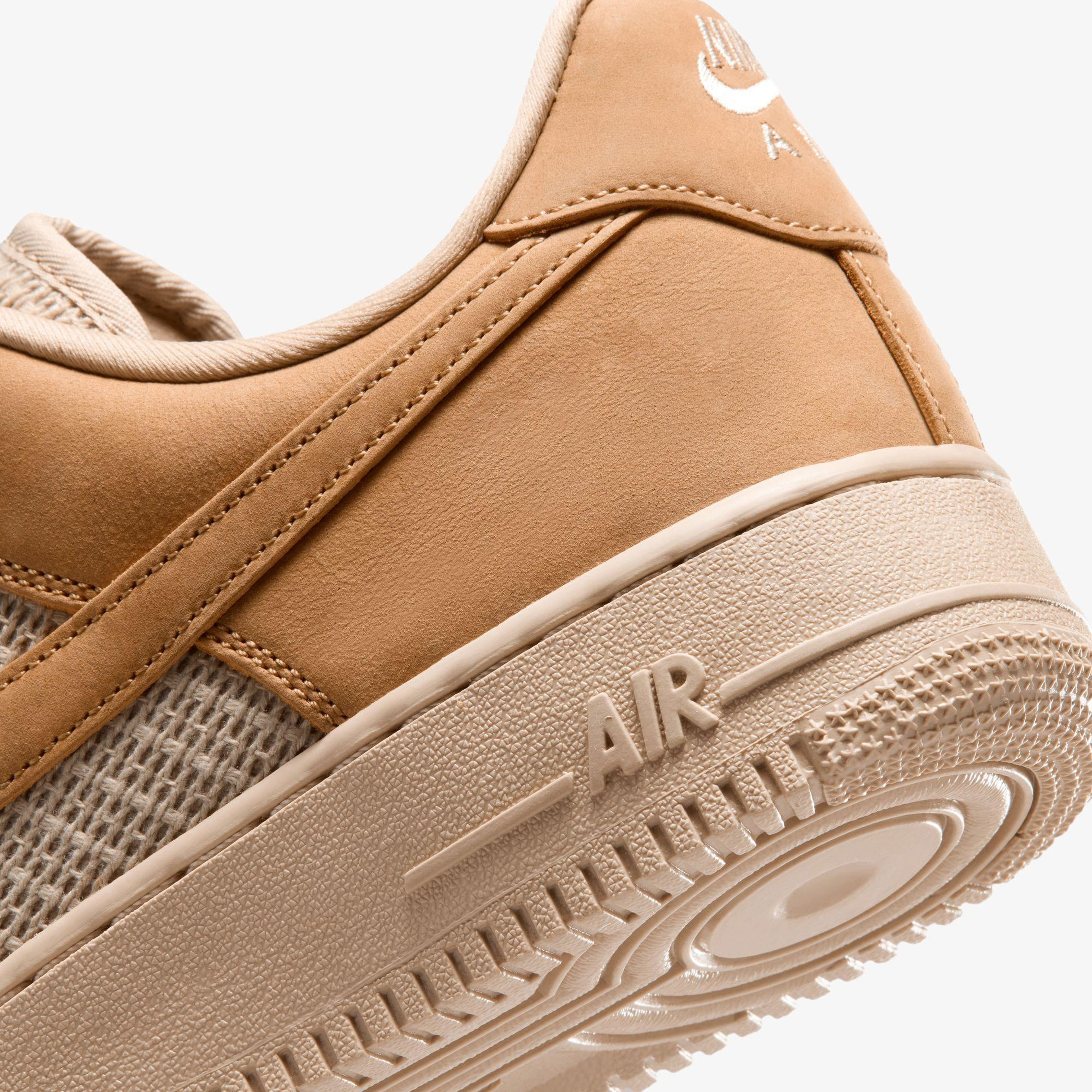 Nike Air Force 1 '07 LV8 Erkek Turuncu Spor Ayakkabı