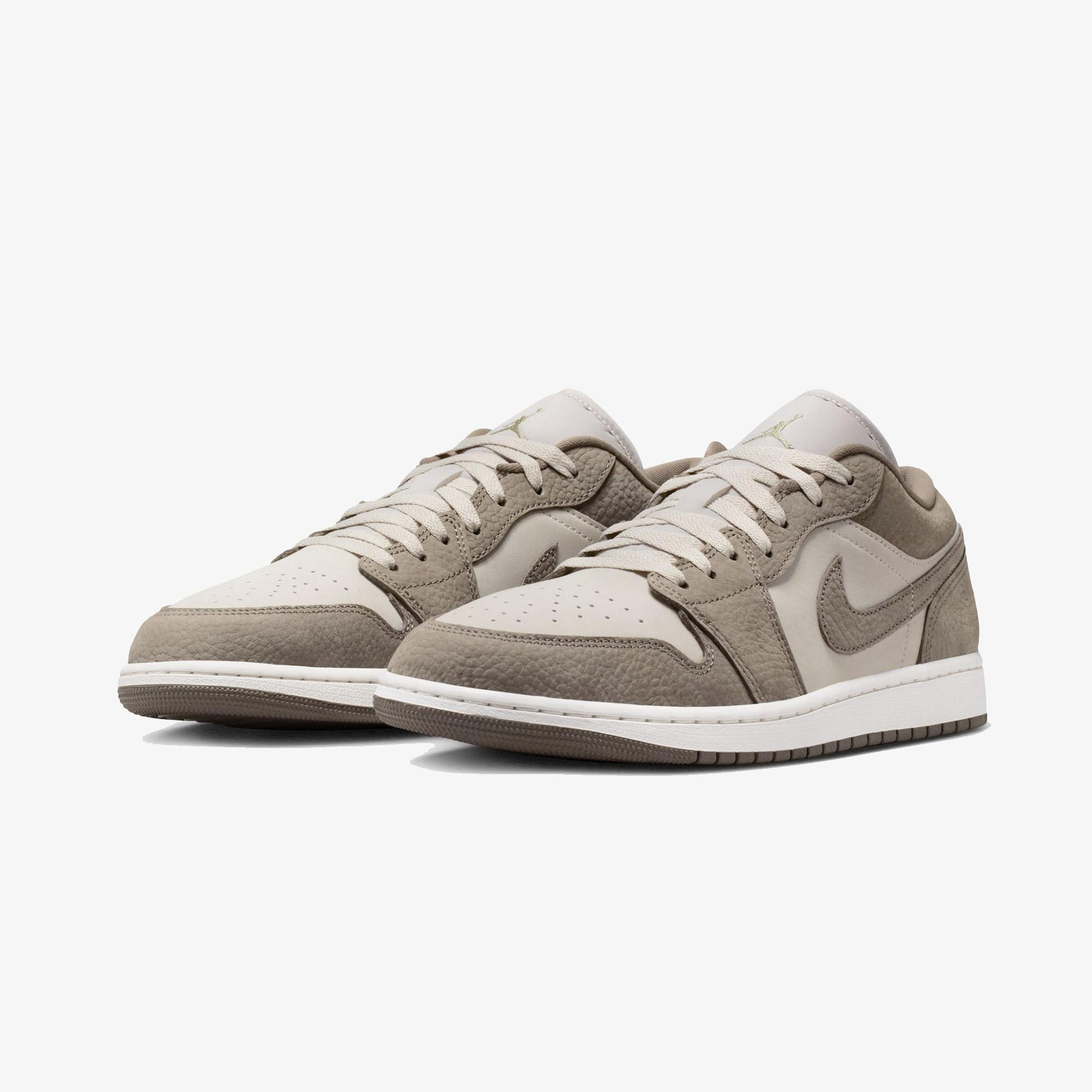 Jordan Air 1 Low Erkek Bej Spor Ayakkabı