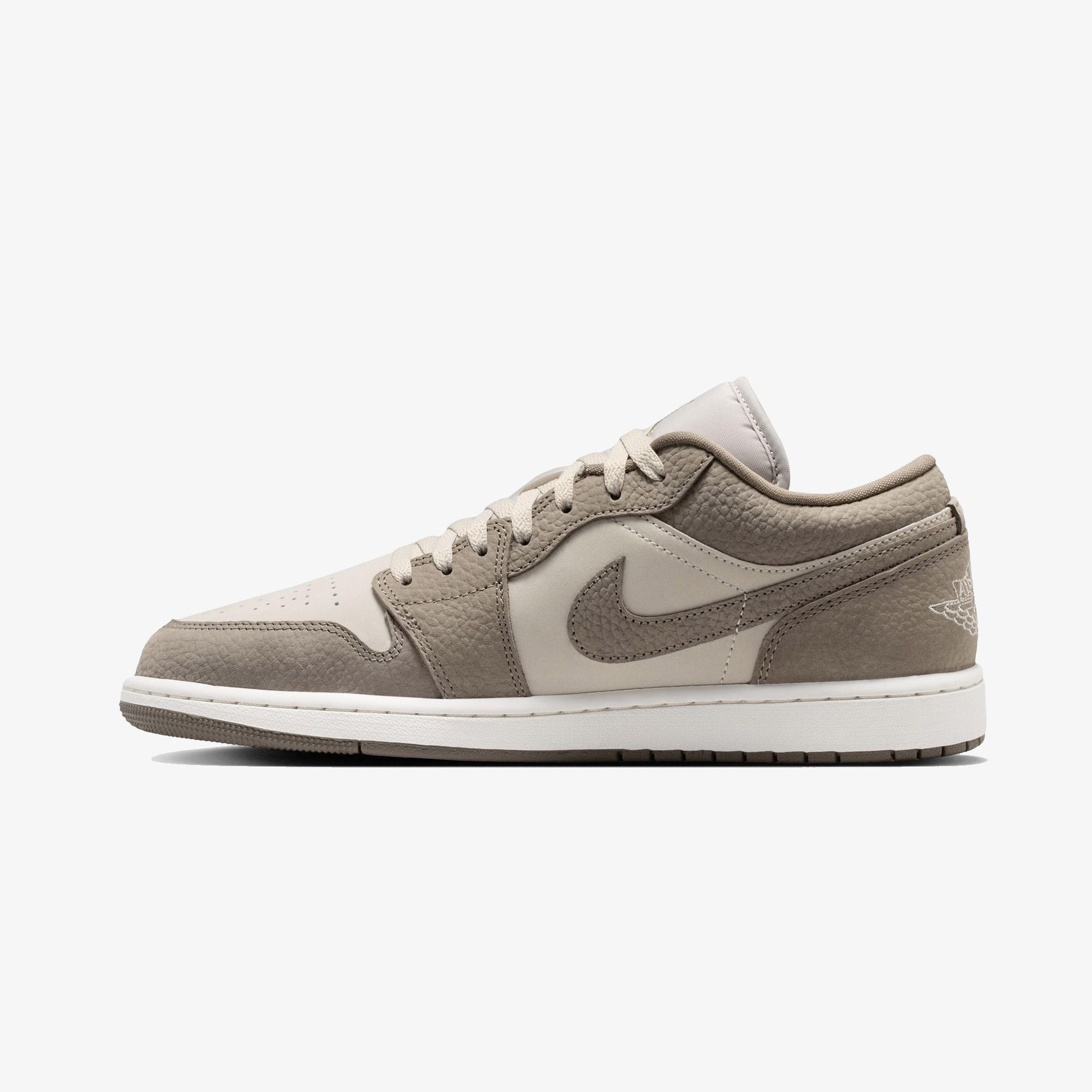 Jordan Air 1 Low Erkek Bej Spor Ayakkabı