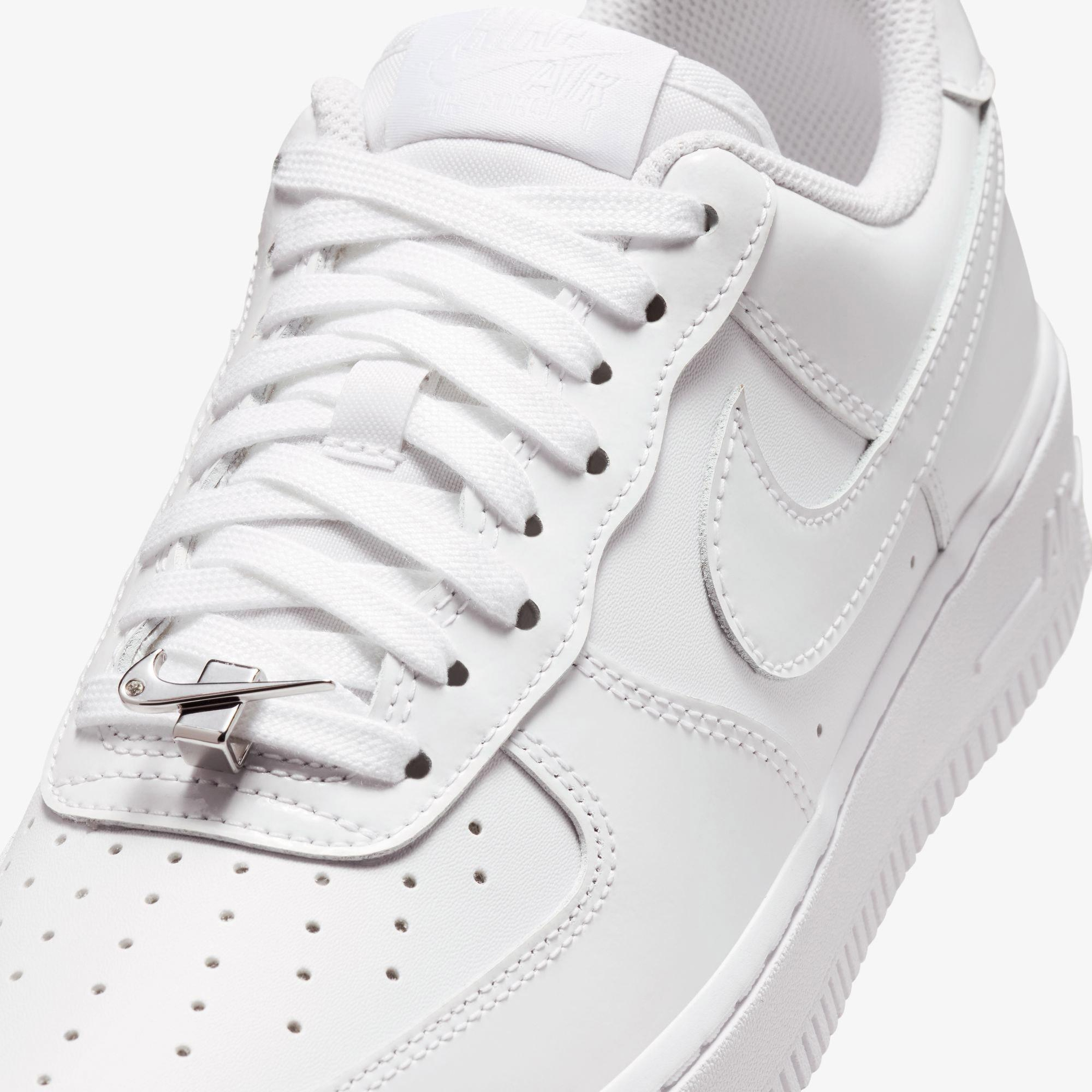 Nike Air Force 1 '07 Kadın Beyaz Spor Ayakkabı