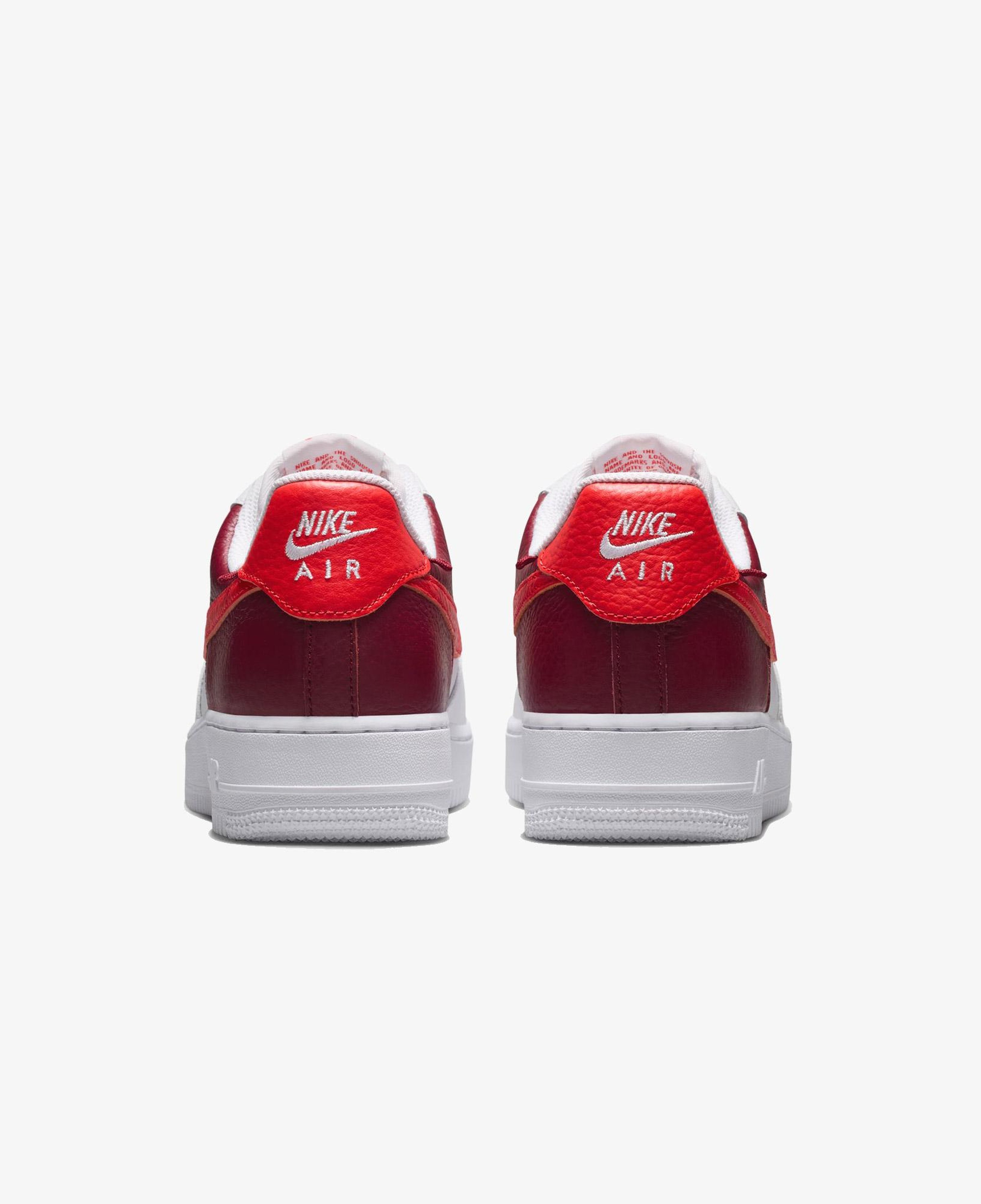 Nike Air Force 1 '07 Kadın Beyaz Spor Ayakkabı