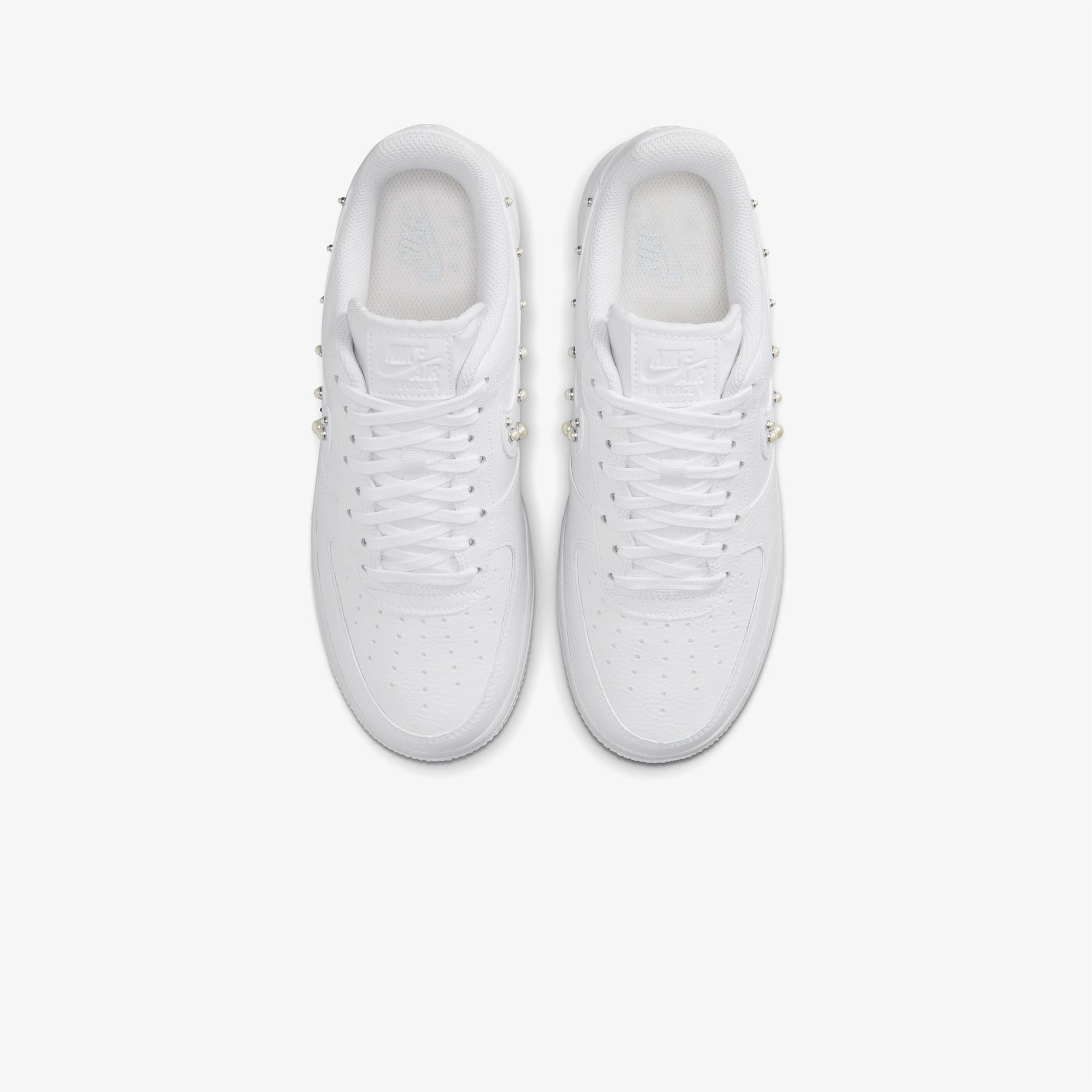 Nike Air Force 1 '07 Kadın Beyaz Spor Ayakkabı
