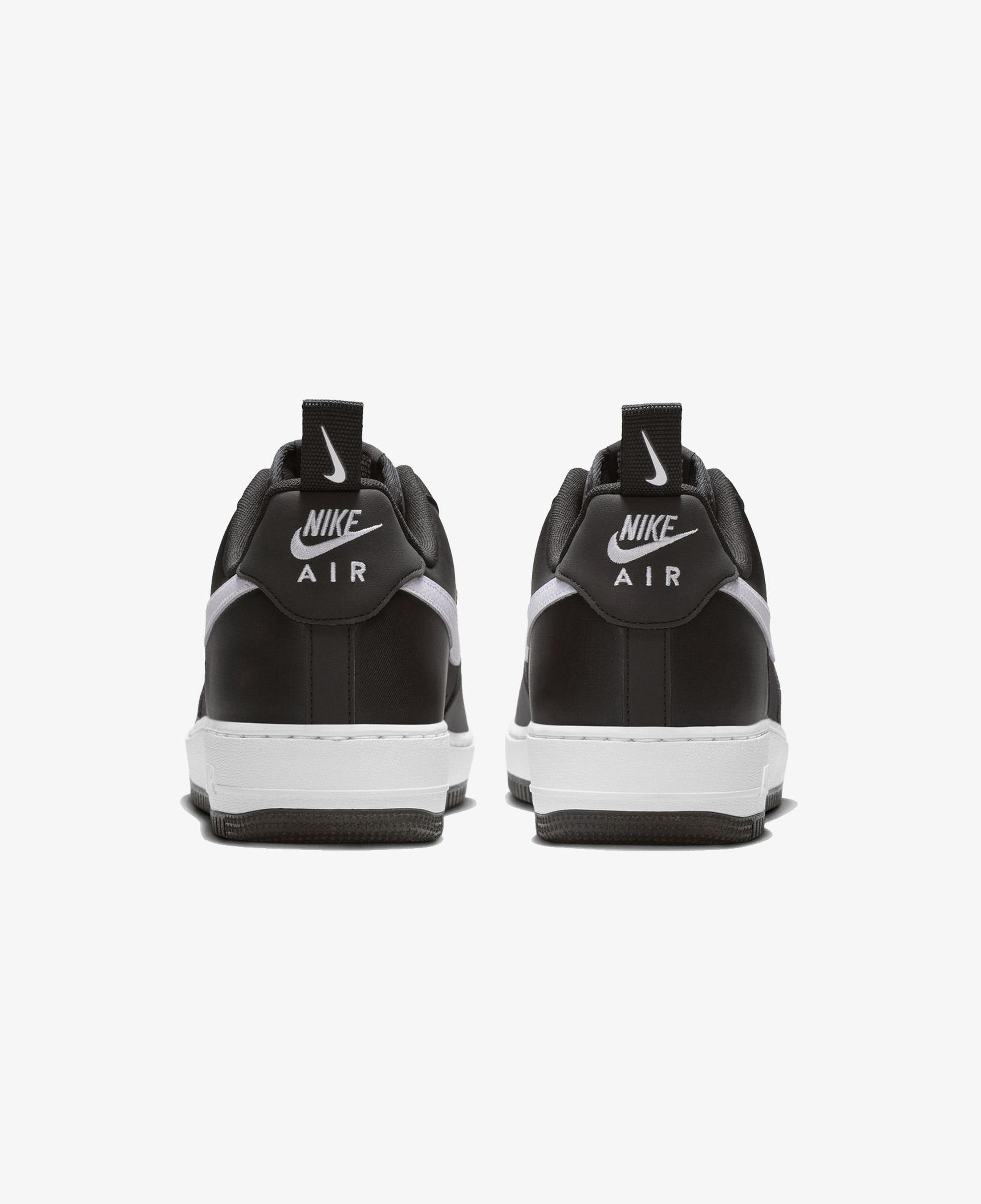 Nike Air Force 1 '07 Tech Essentials Erkek Siyah Spor Ayakkabı