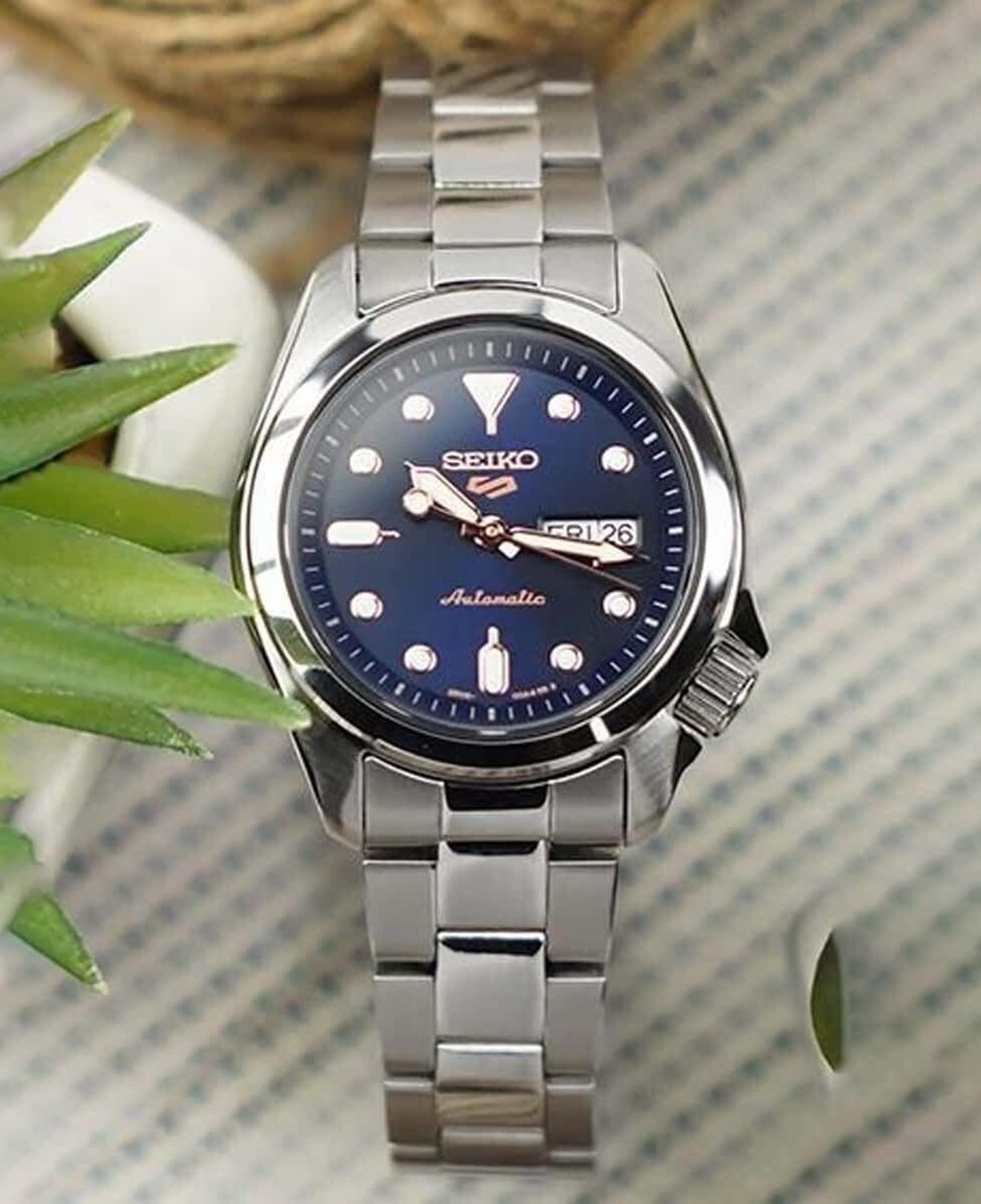 Seiko 5 S5-SRE003K Kadın Kol Saati