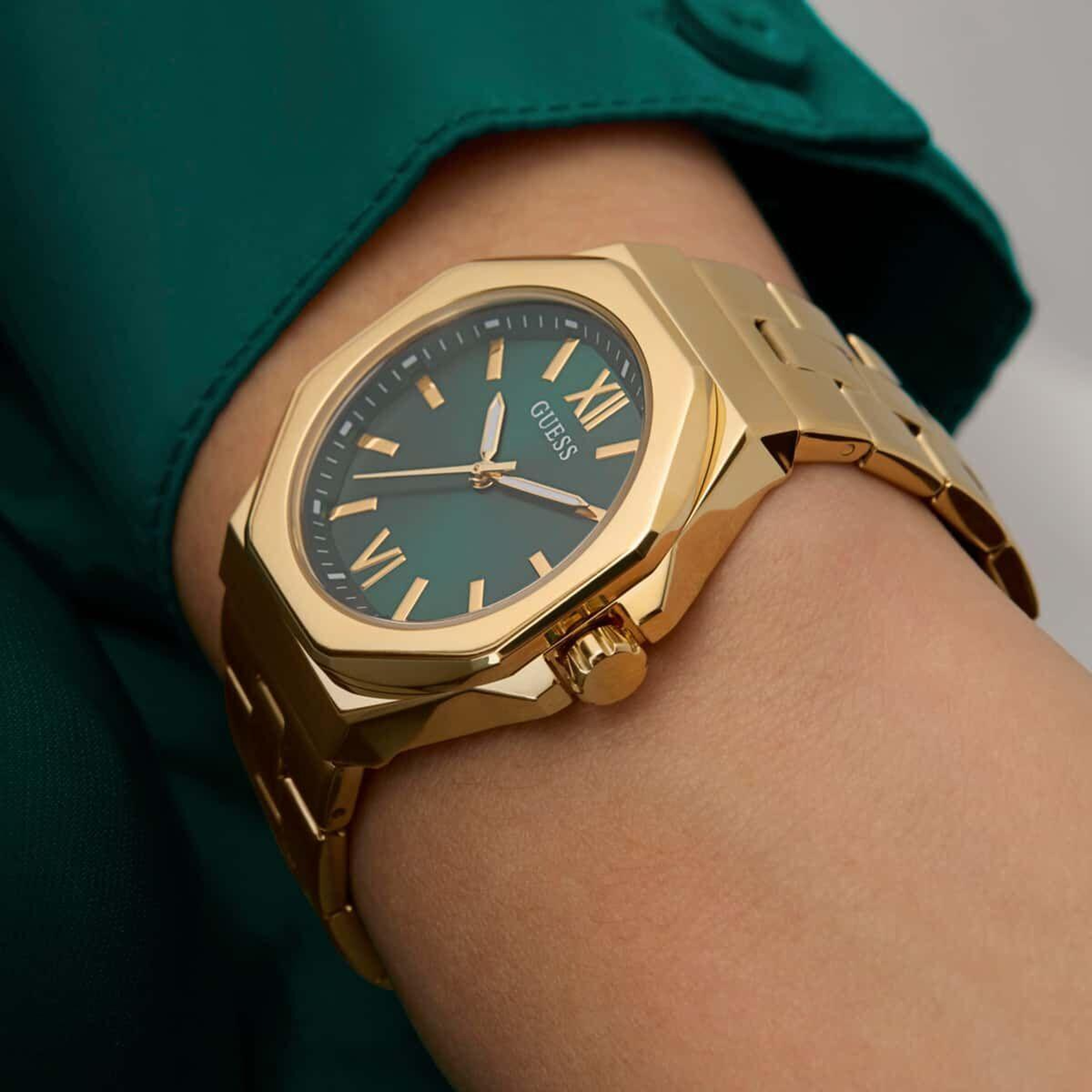Guess GUGW0873L2 Kadın Kol Saati