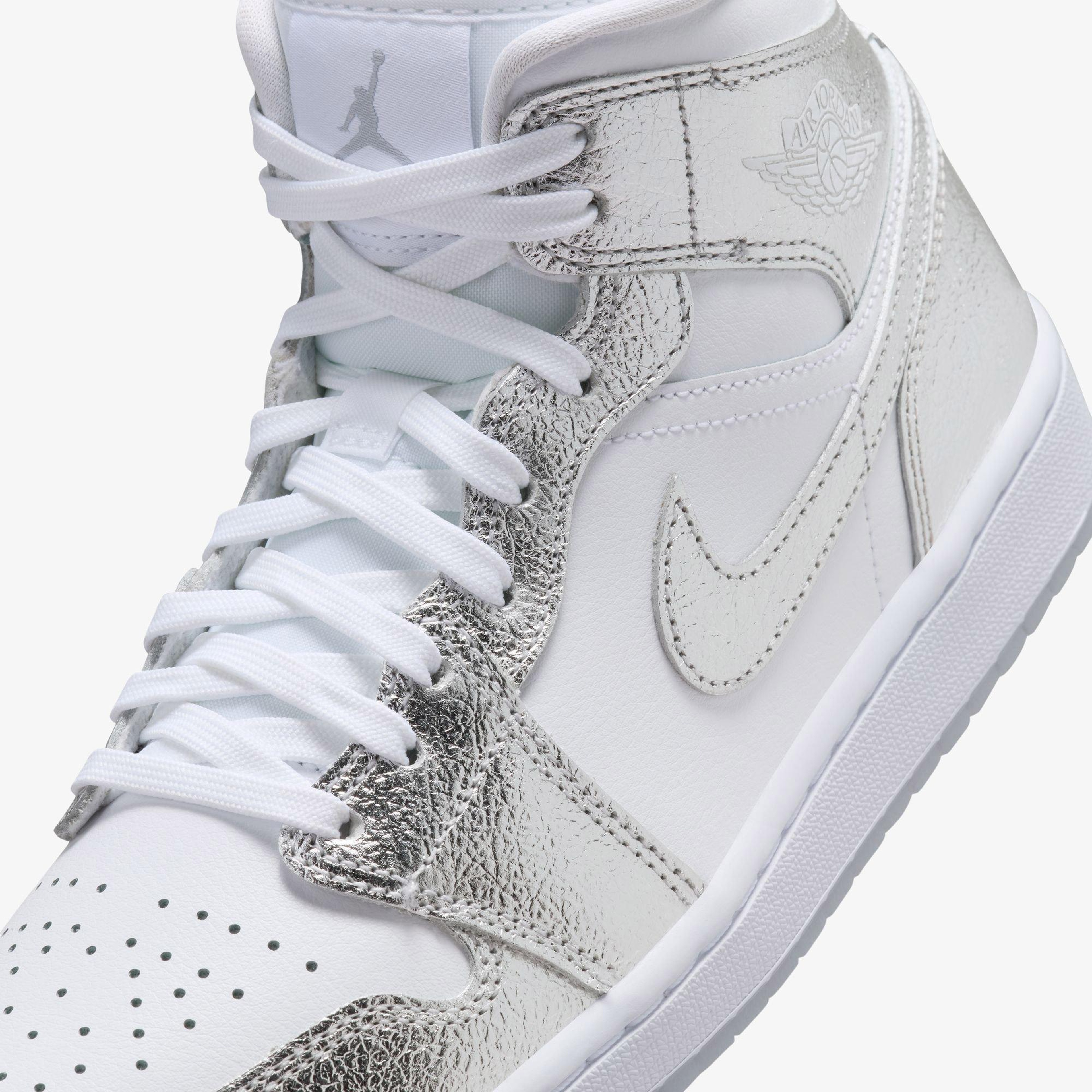 Jordan Air 1 Mid SE Kadın Beyaz Spor Ayakkabı