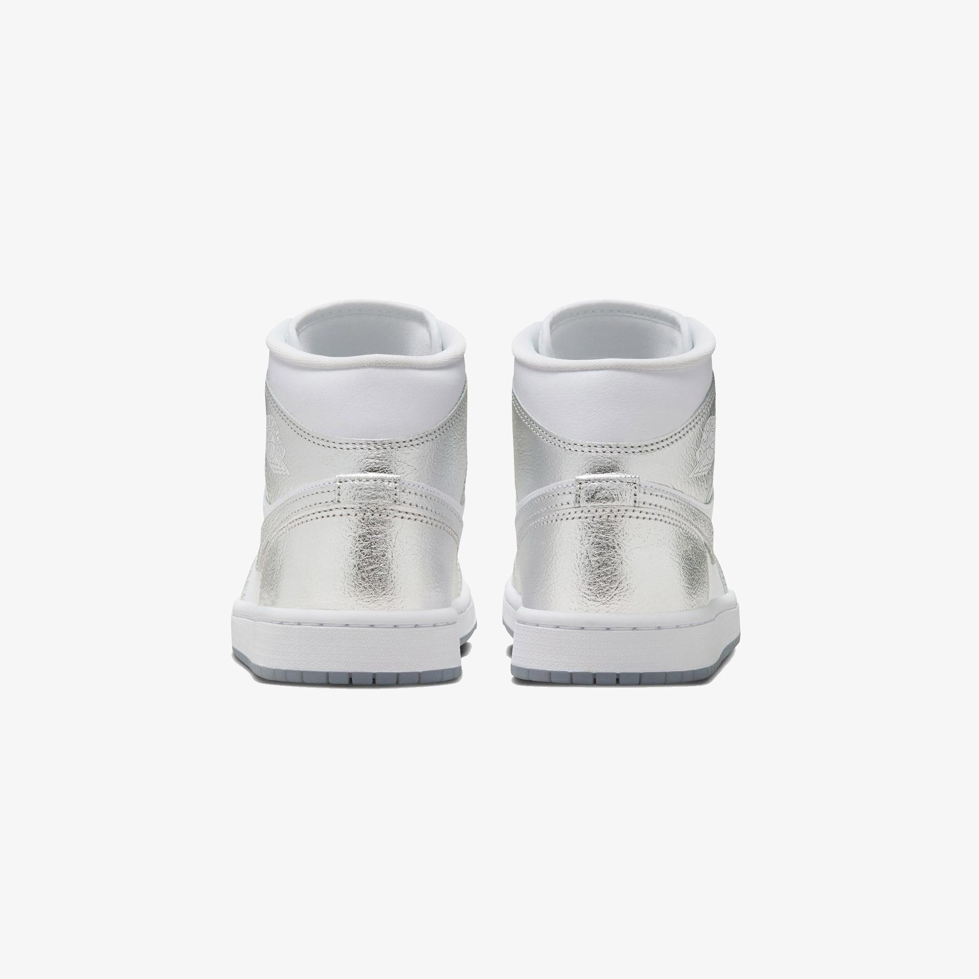 Jordan Air 1 Mid SE Kadın Beyaz Spor Ayakkabı