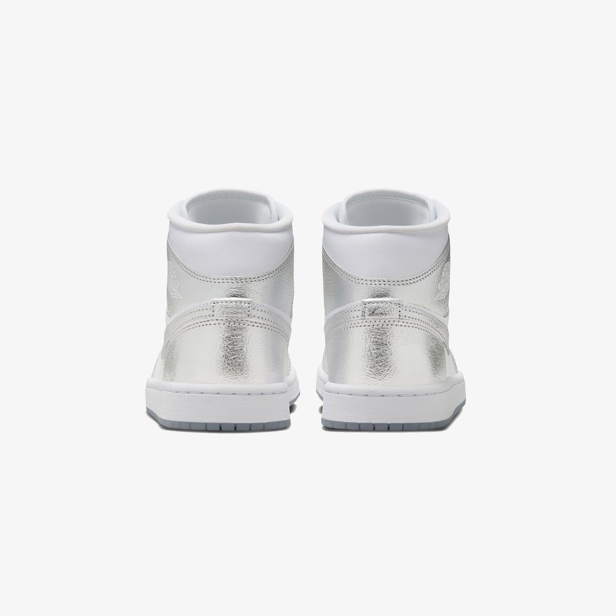 Jordan Air 1 Mid SE Kadın Beyaz Spor Ayakkabı
