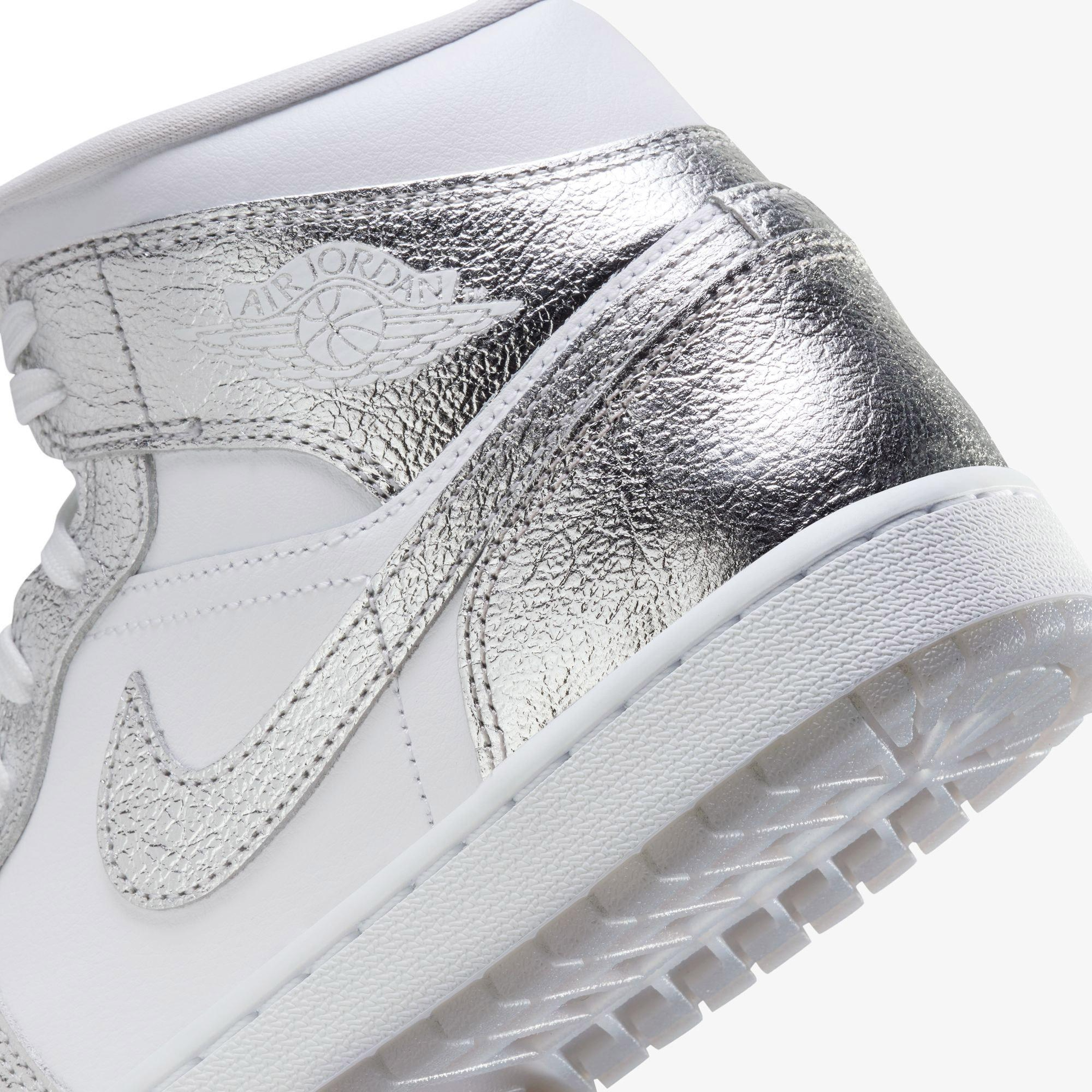 Jordan Air 1 Mid SE Kadın Beyaz Spor Ayakkabı