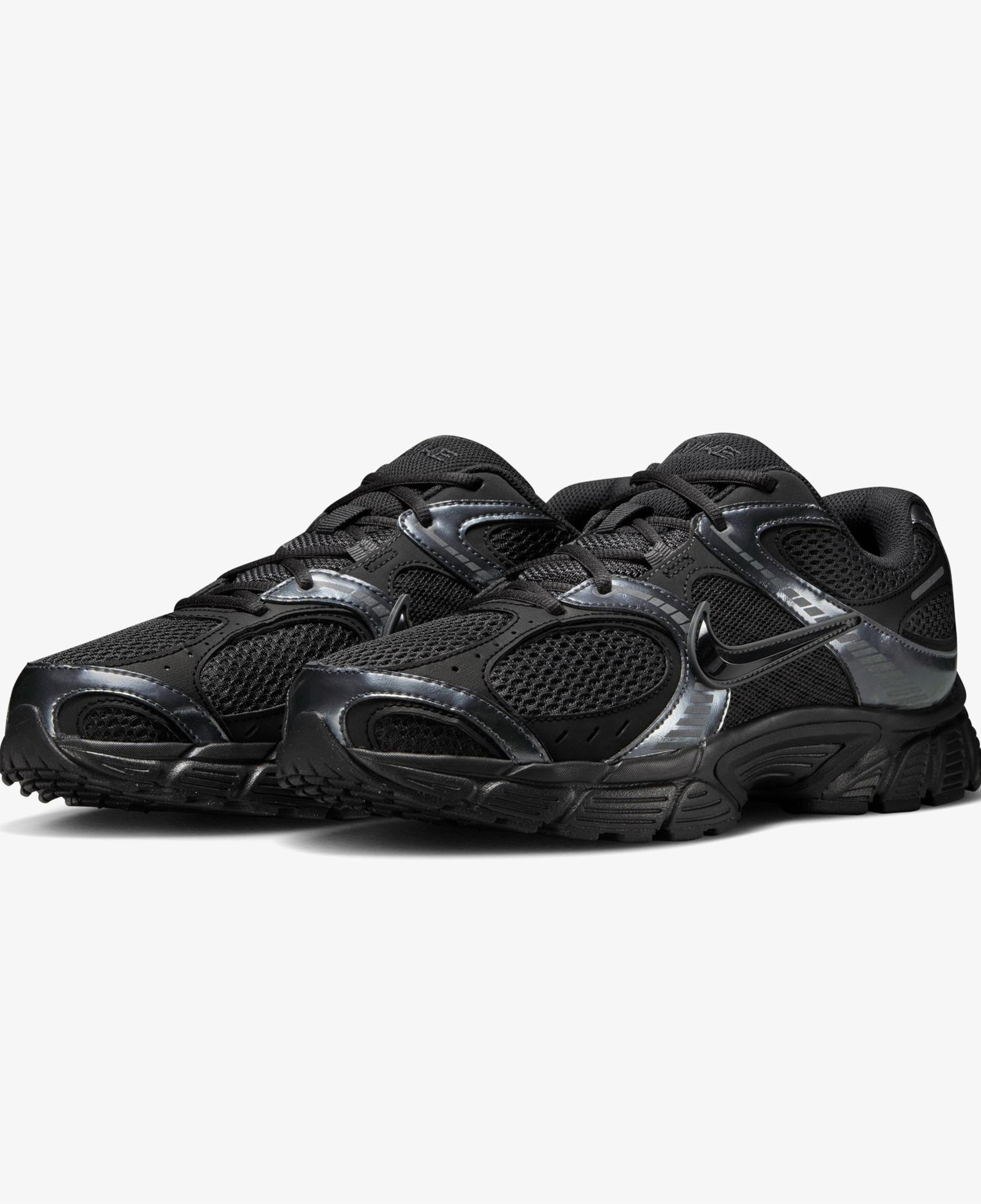 Nike V5 RNR Erkek Siyah Spor Ayakkabı