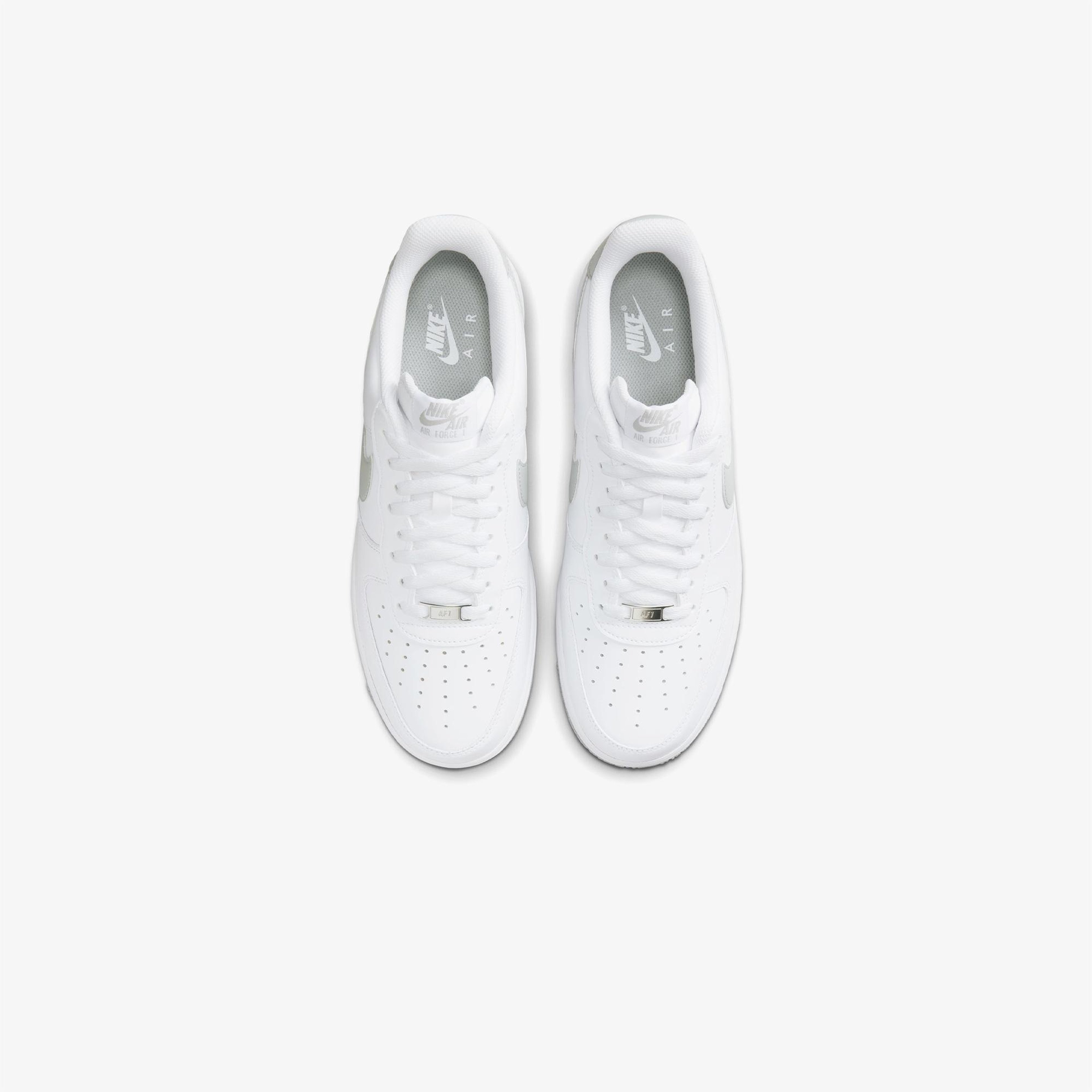Nike Air Force 1 '07 Erkek Beyaz Spor Ayakkabı