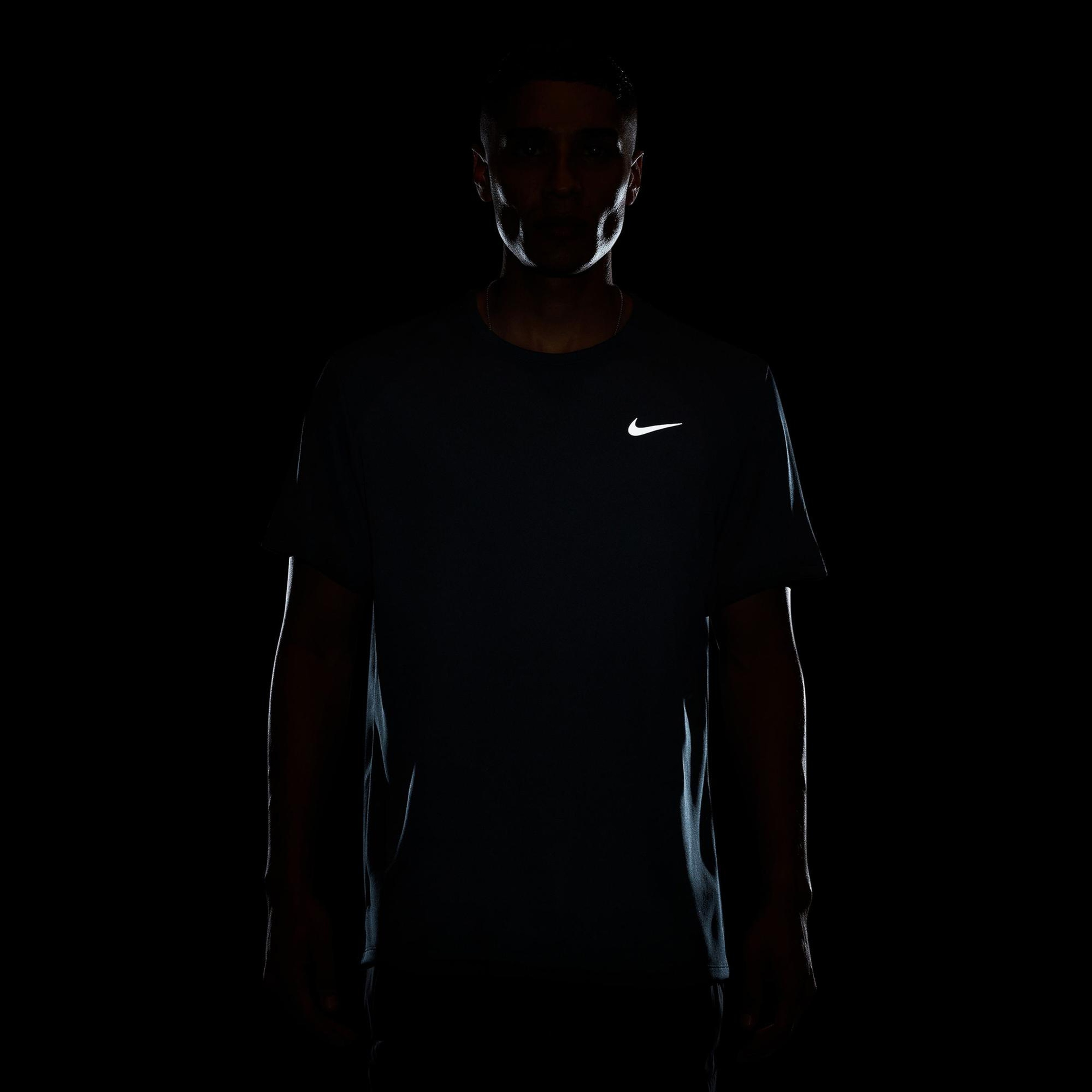 Nike Dri-Fit Miler Erkek Mavi T-Shirt