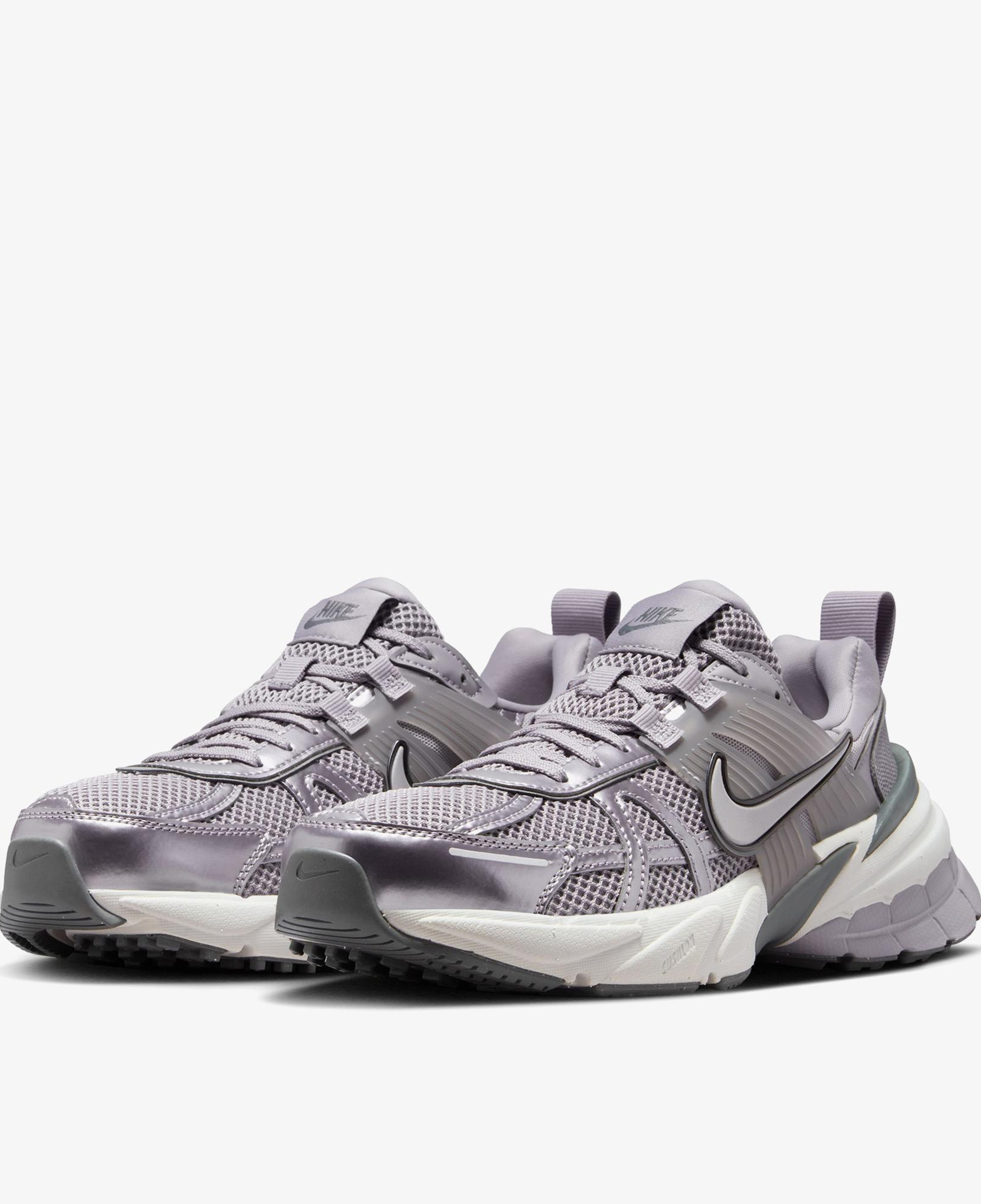 Nike V2K Run Unisex Gri Spor Ayakkabı