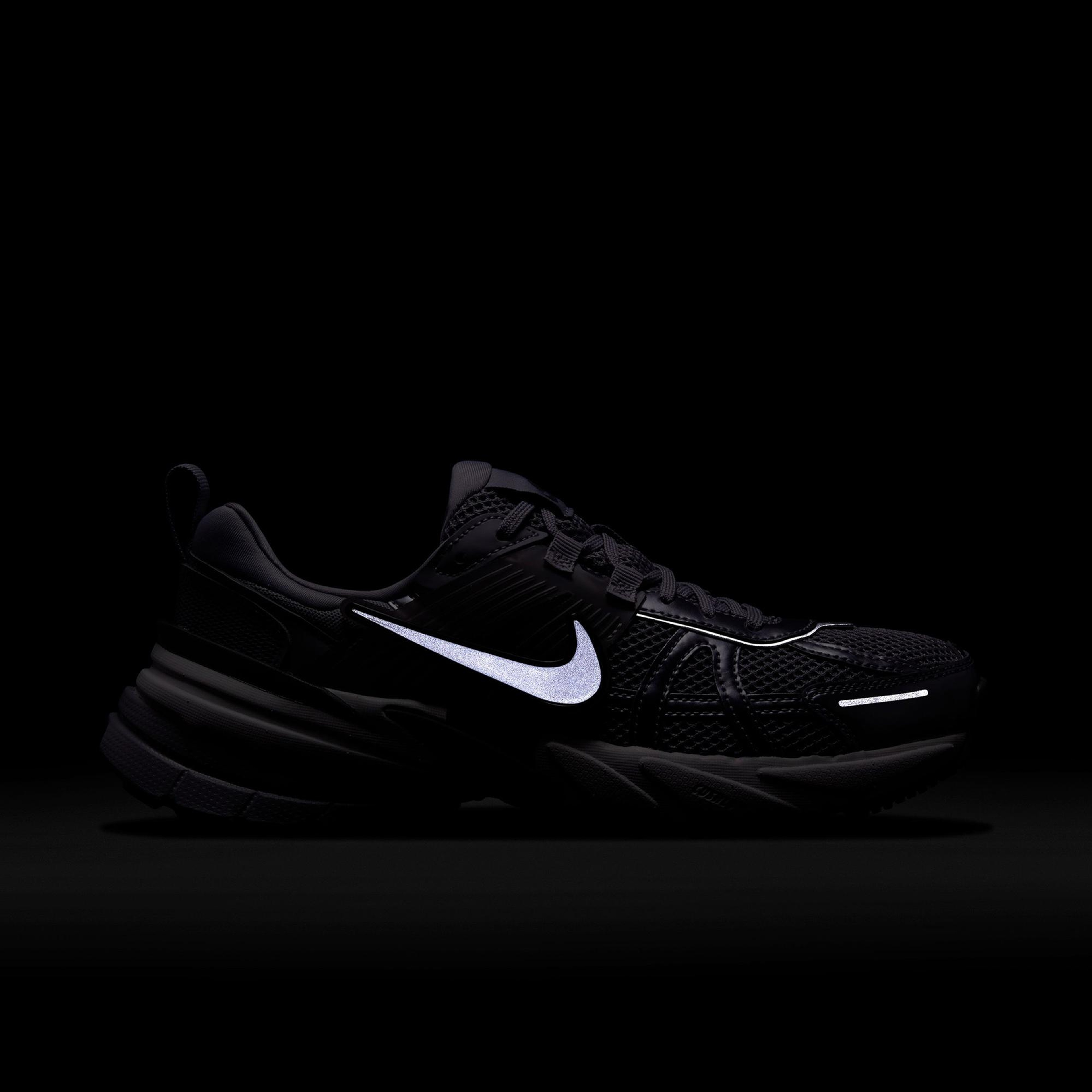 Nike V2K Run Unisex Gri Spor Ayakkabı