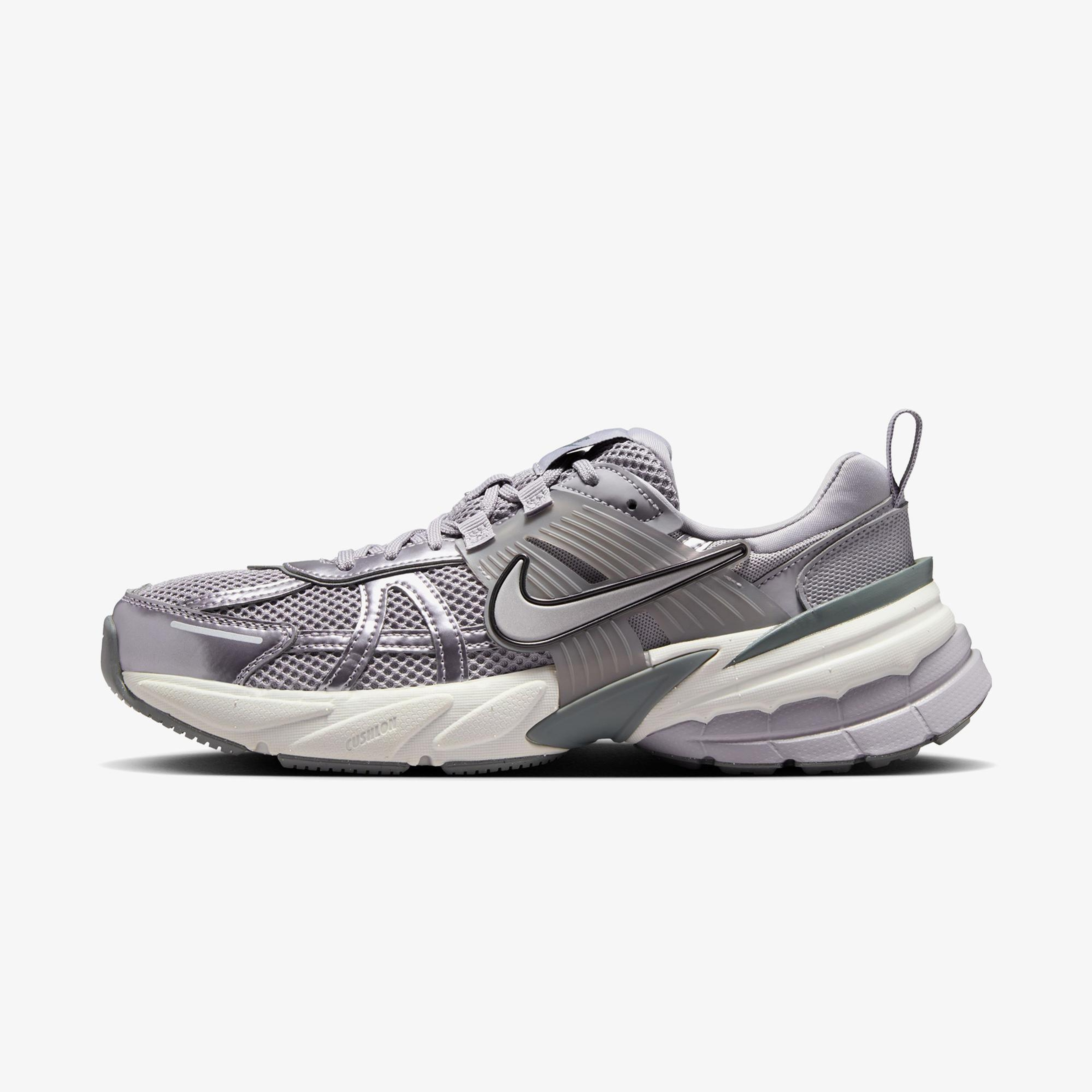Nike V2K Run Unisex Gri Spor Ayakkabı
