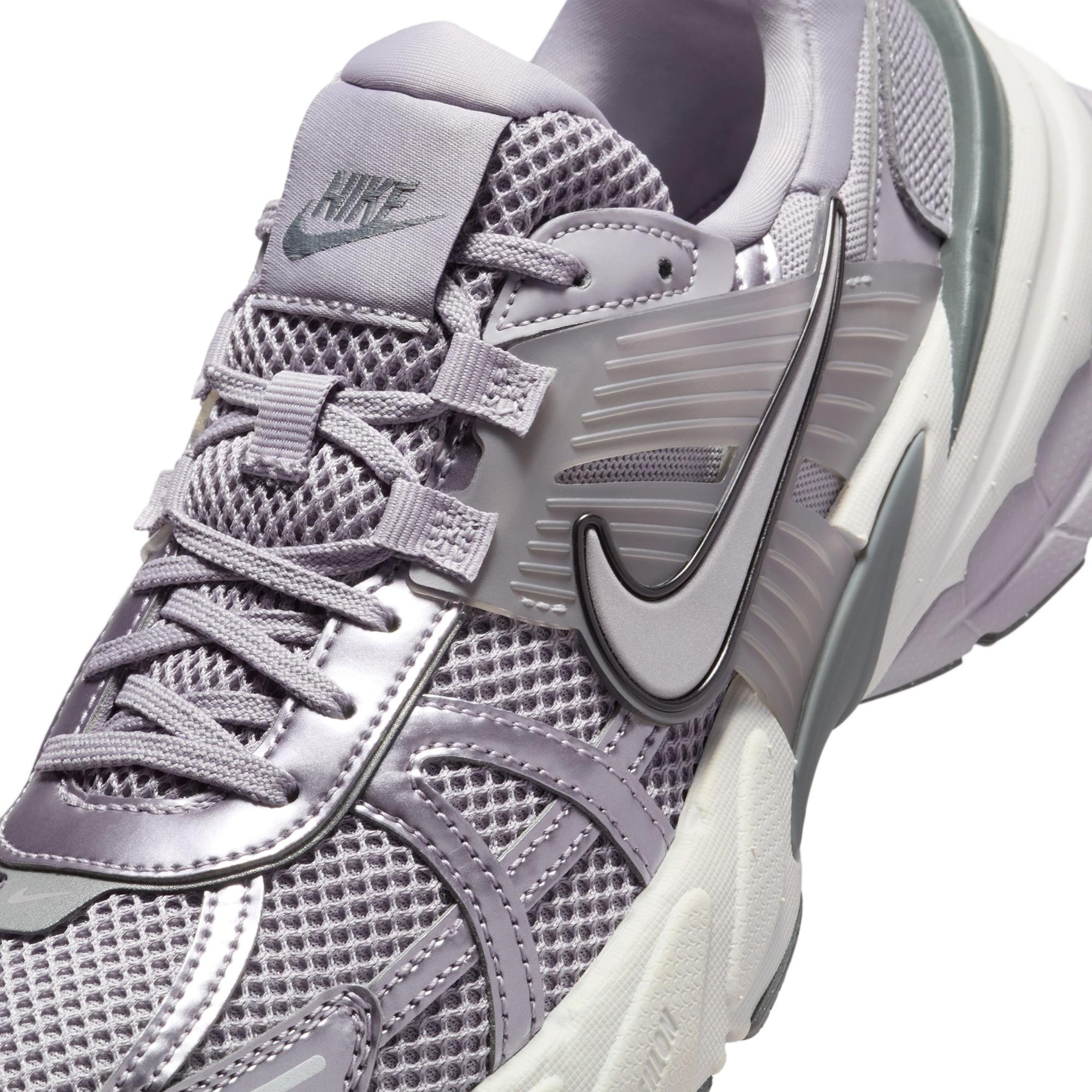 Nike V2K Run Unisex Gri Spor Ayakkabı