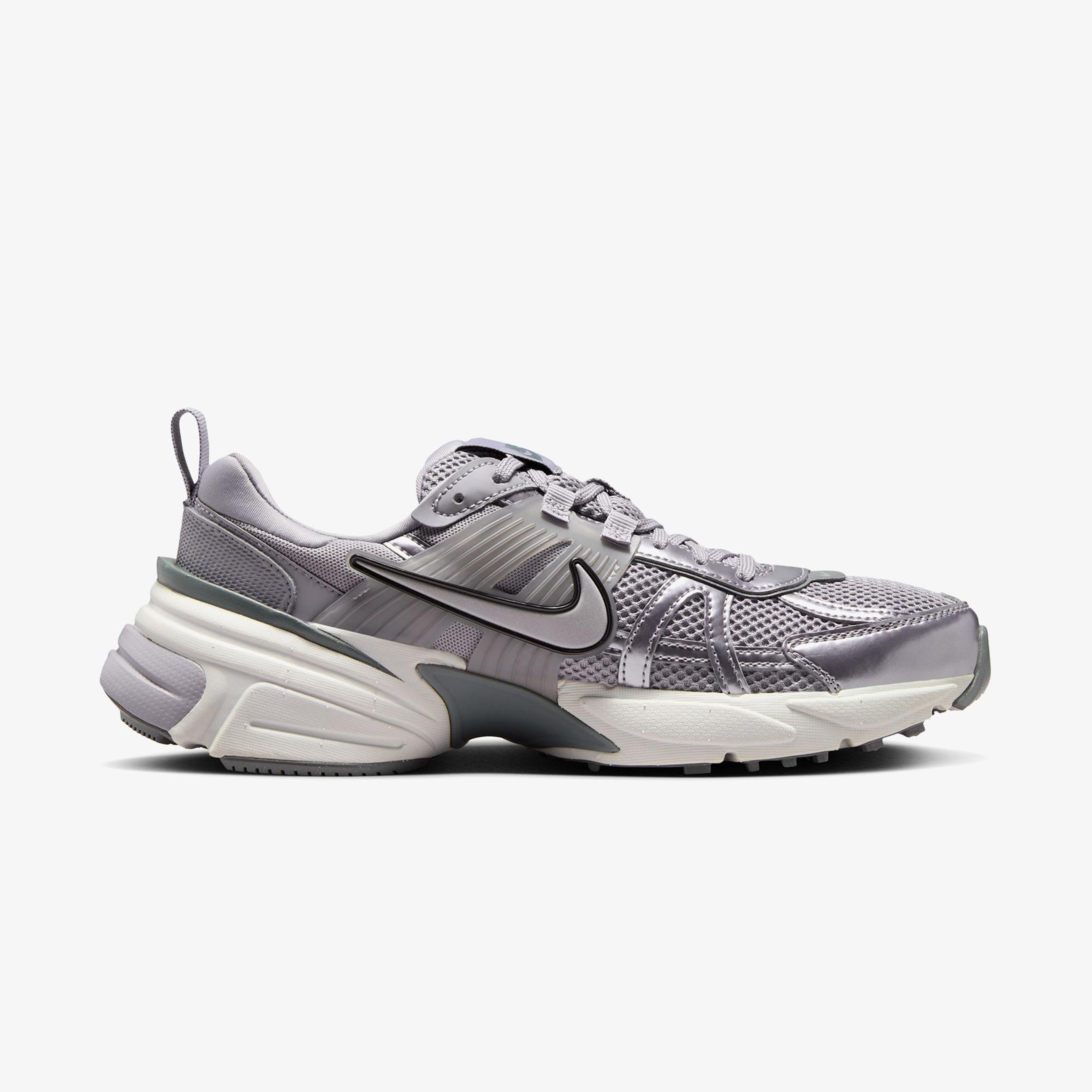 Nike V2K Run Unisex Gri Spor Ayakkabı