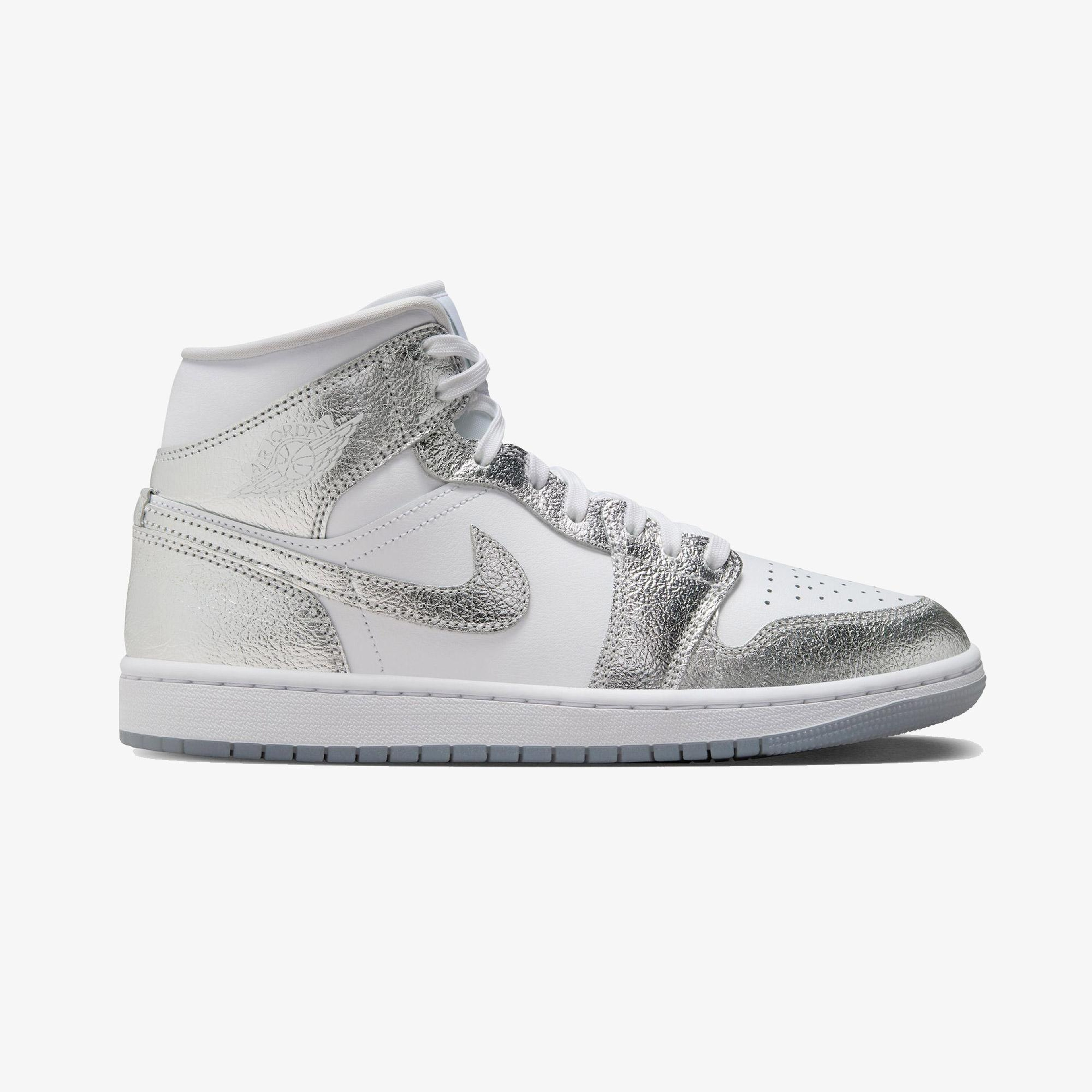 Jordan Air 1 Mid SE Kadın Beyaz Spor Ayakkabı