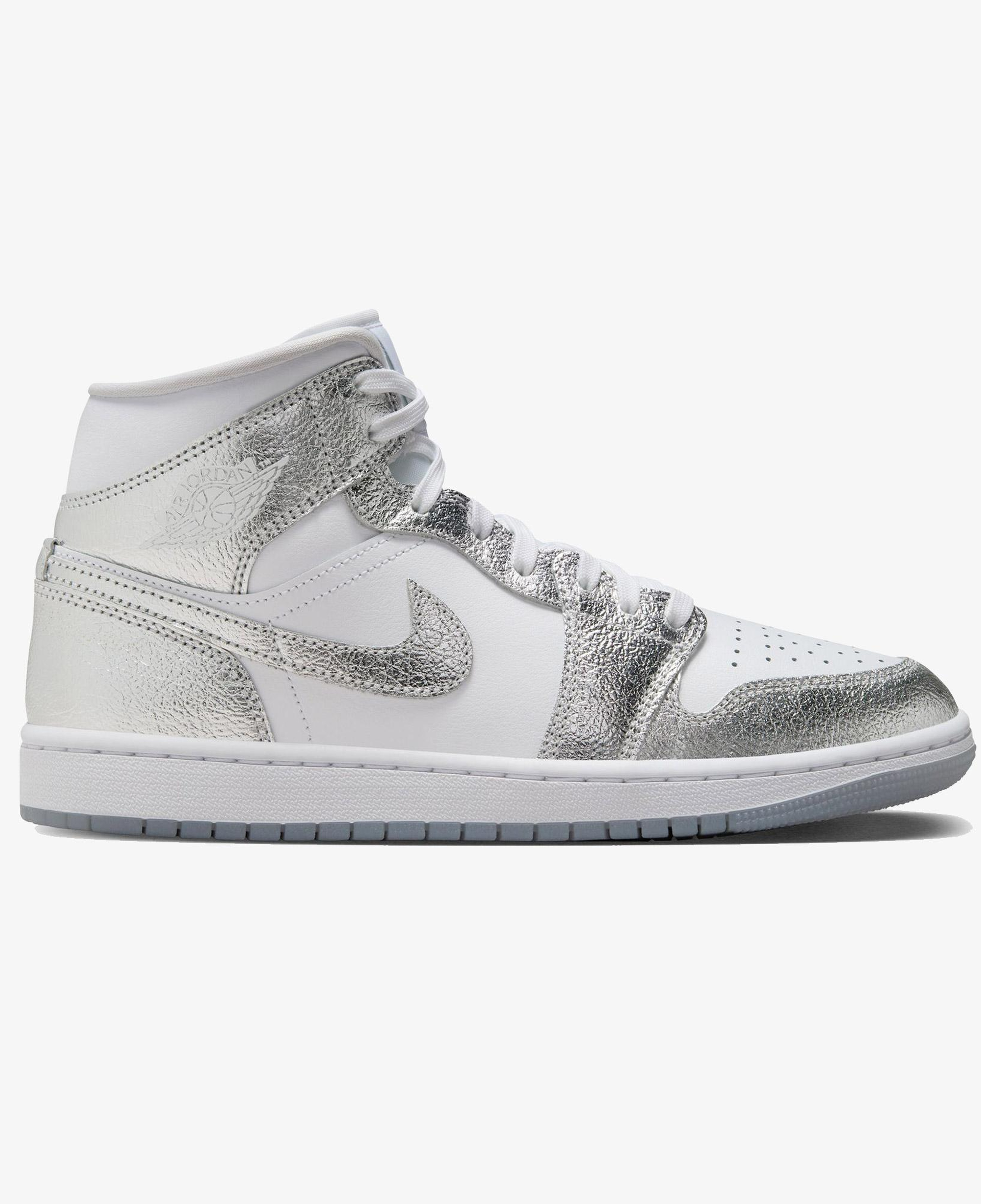 Jordan Air 1 Mid SE Kadın Beyaz Spor Ayakkabı