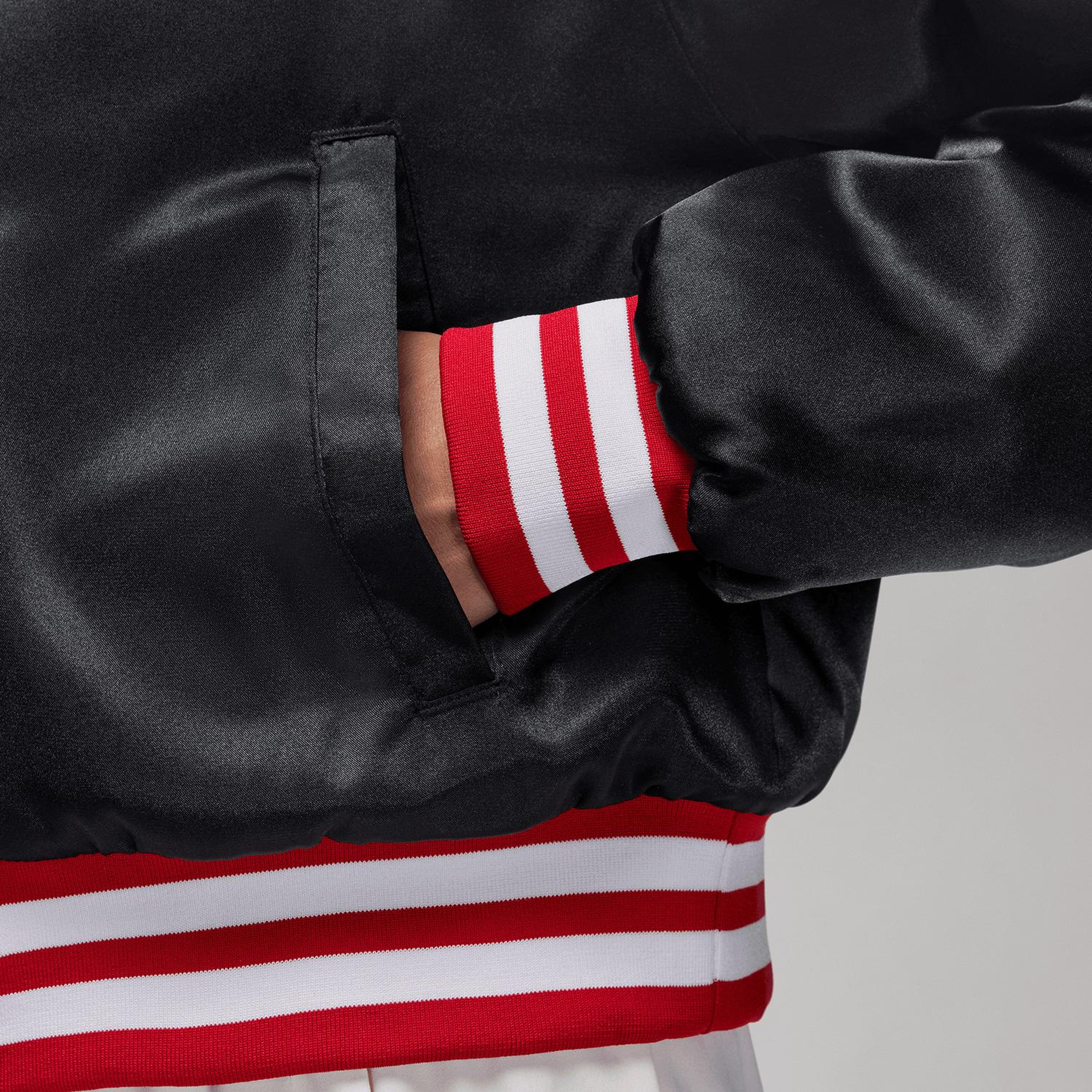 Jordan Varsity Kadın Siyah Ceket