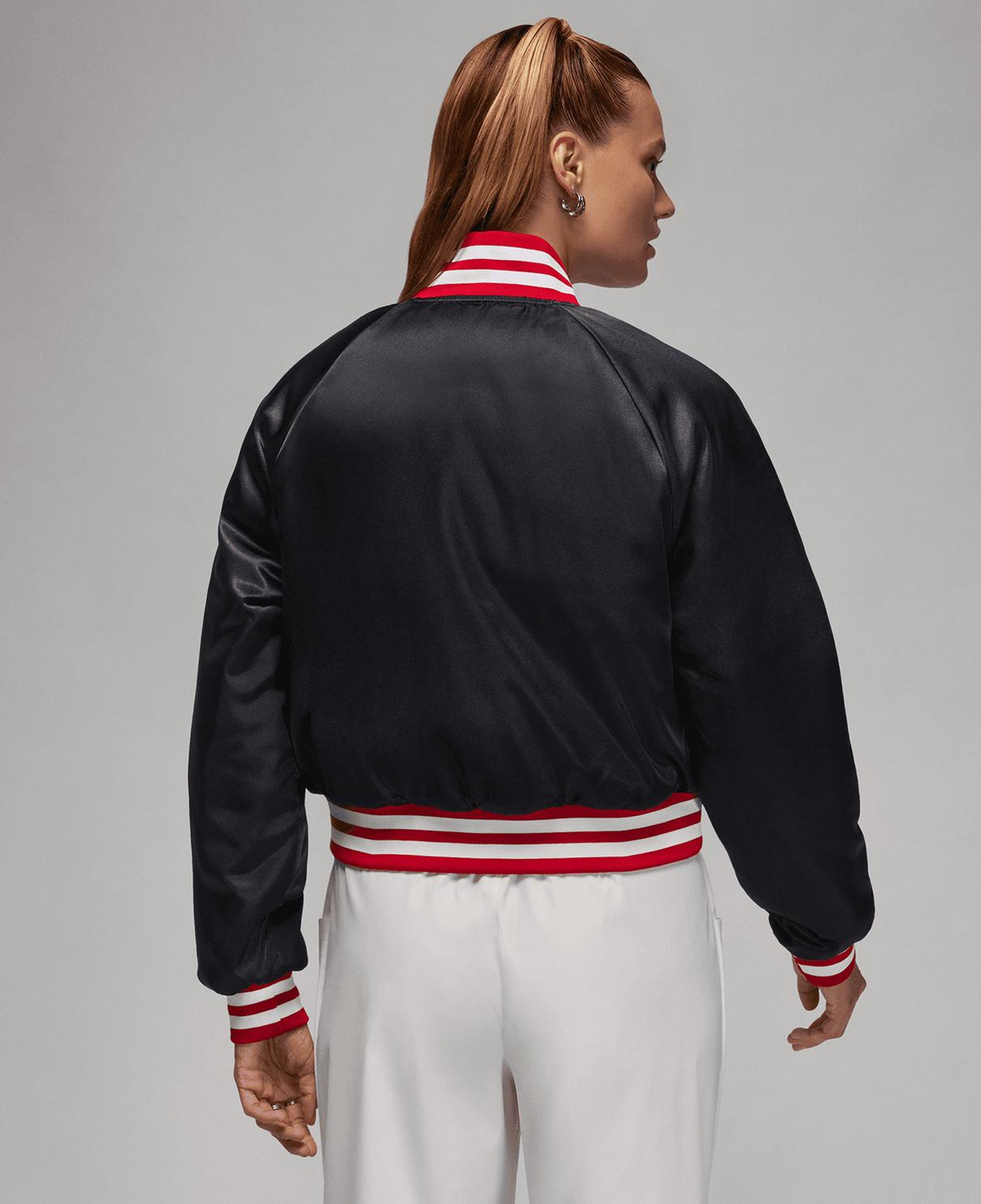Jordan Varsity Kadın Siyah Ceket