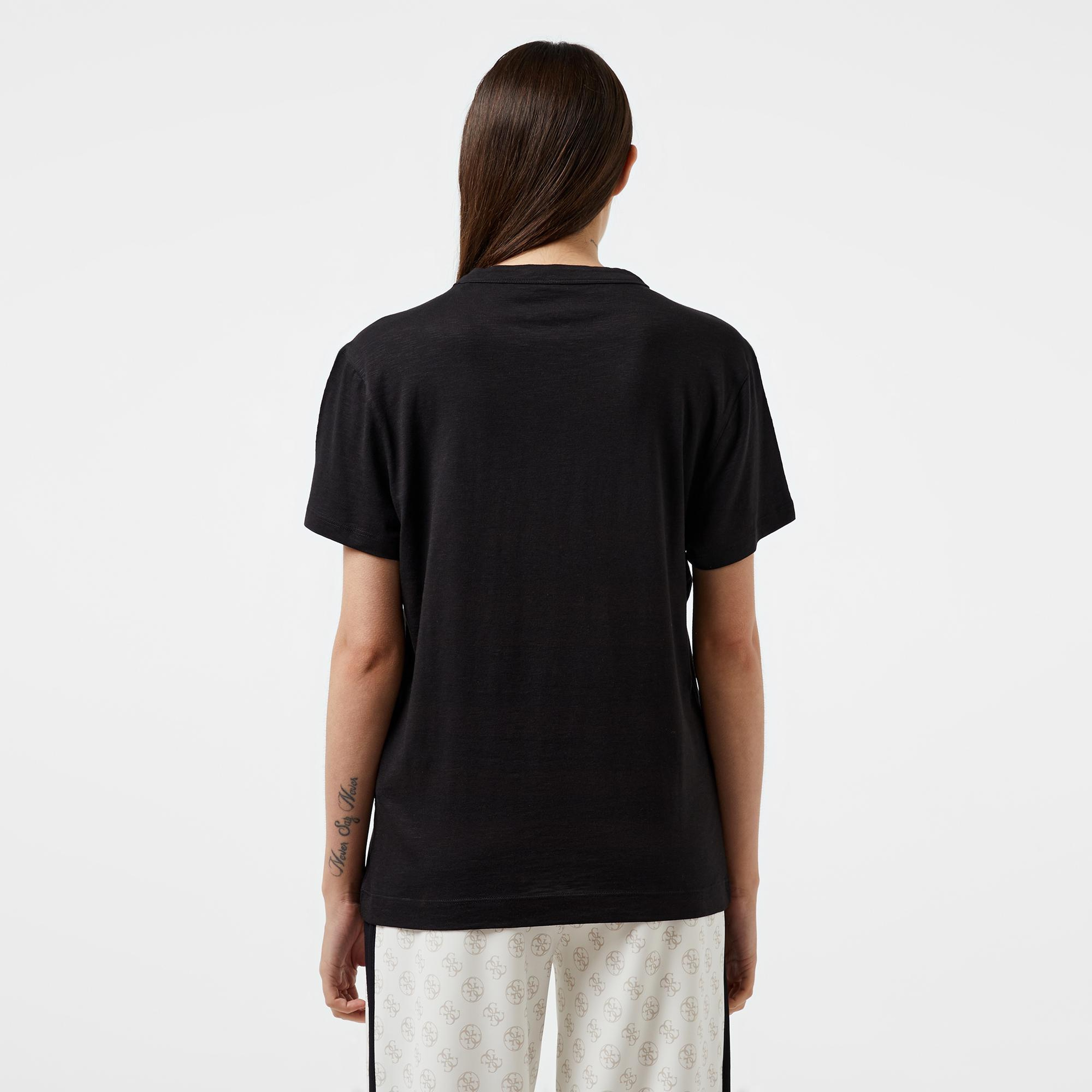 Guess Pyramide Studs Kadın Siyah T-Shirt