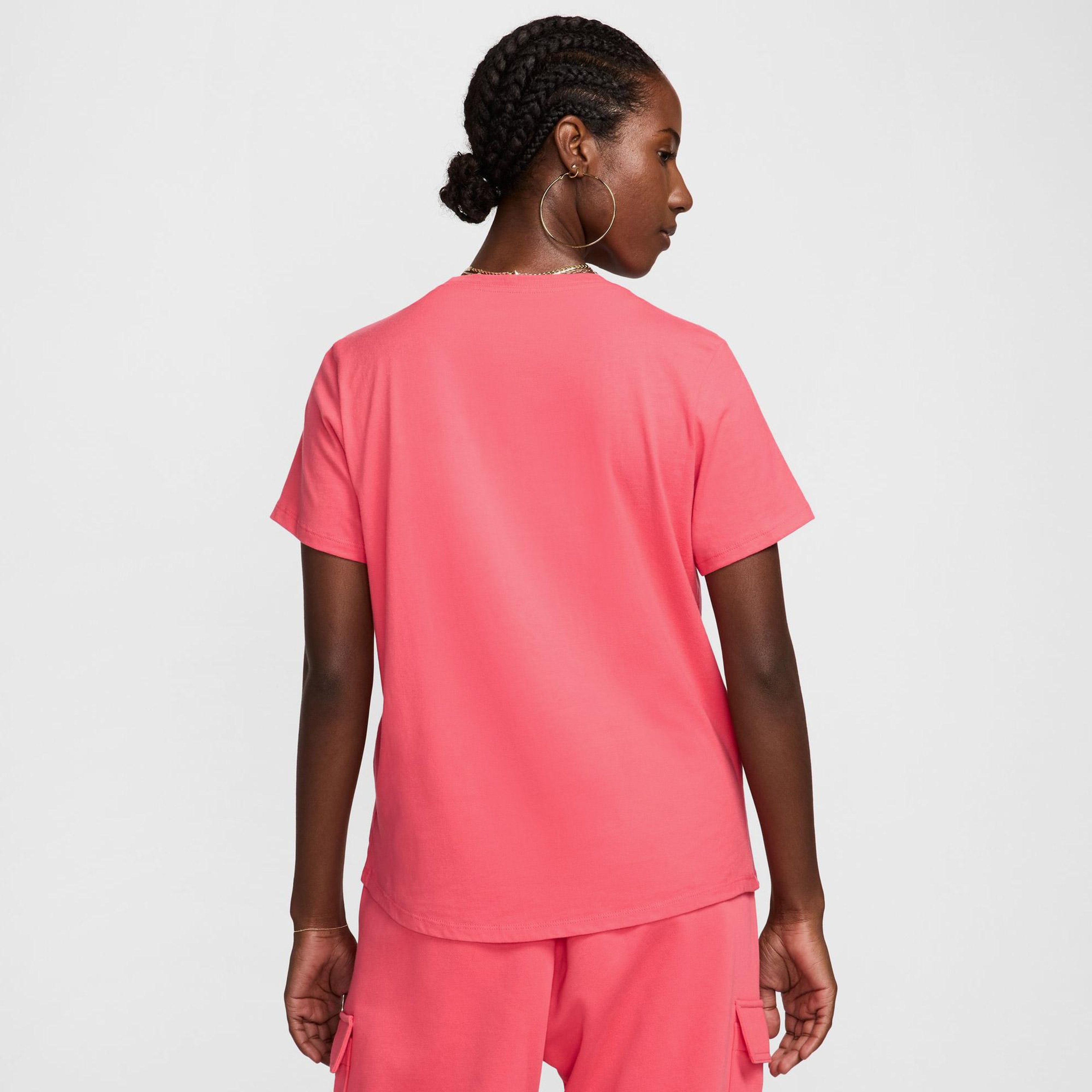 Nike Sportswear Essential Club Kadın Pembe Günlük T-Shirt