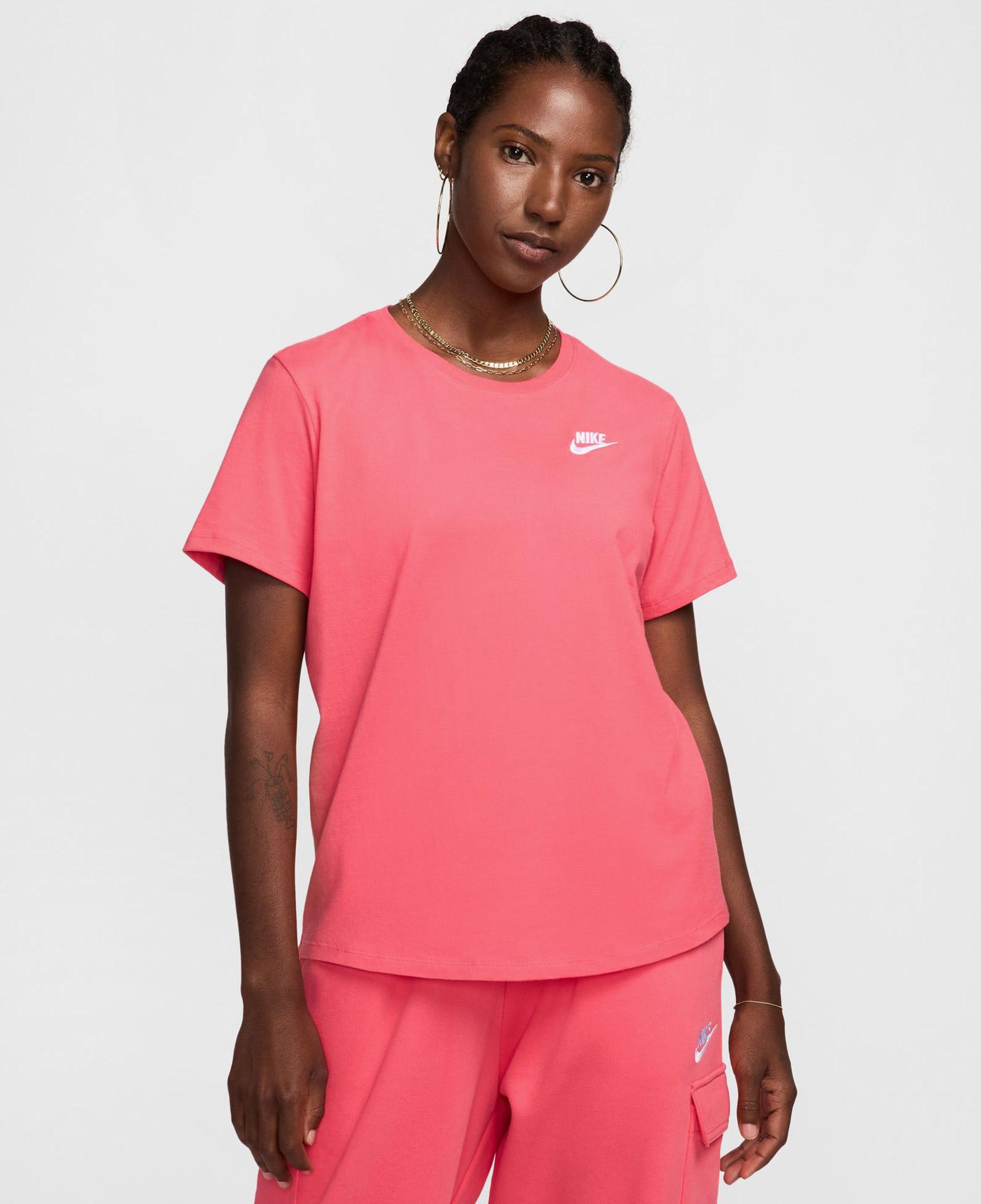 Nike Sportswear Essential Club Kadın Pembe Günlük T-Shirt