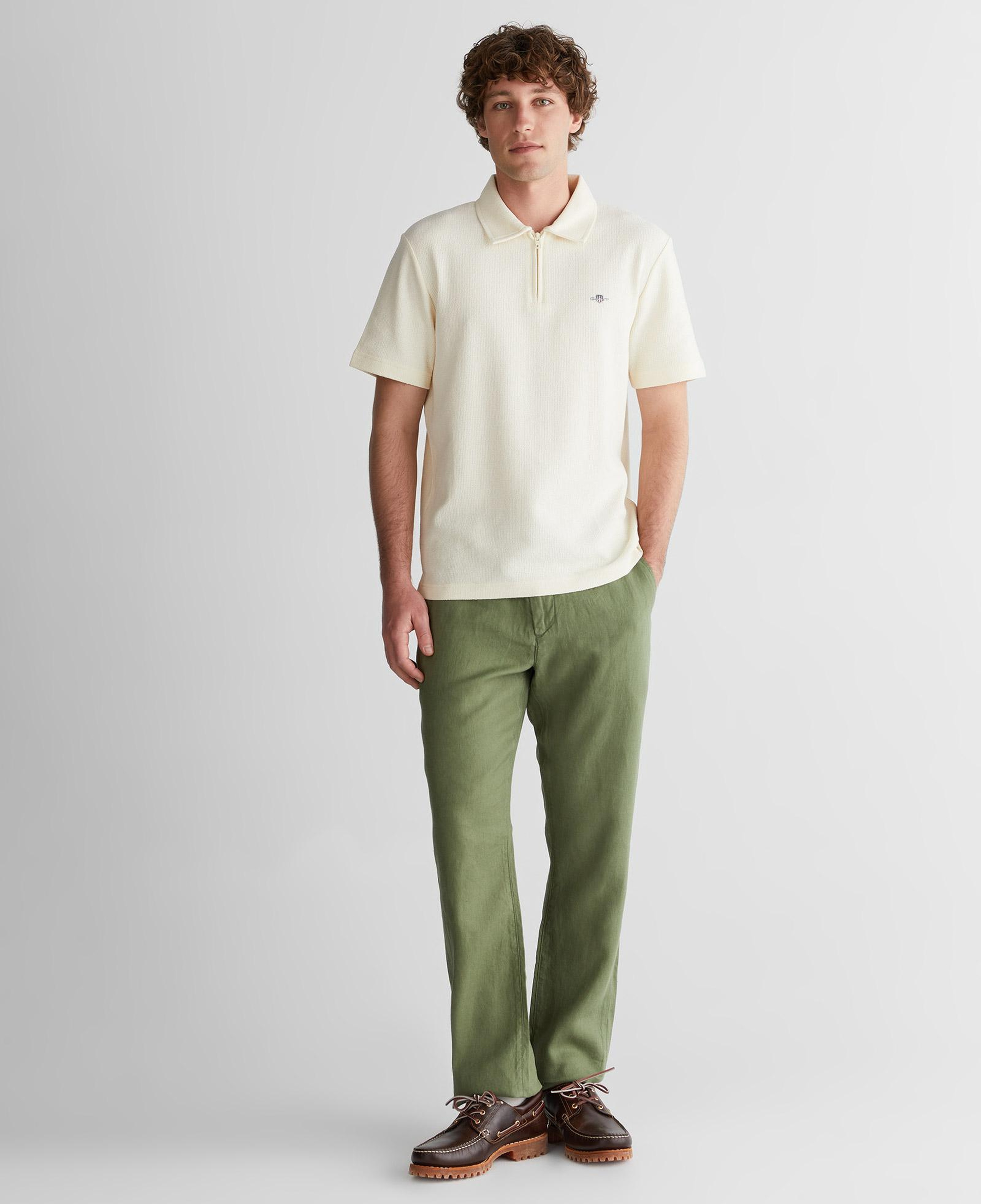 GANT Erkek Krem Regular Fit Yarım Fermuarlı Logolu Polo Yaka T-Shirt