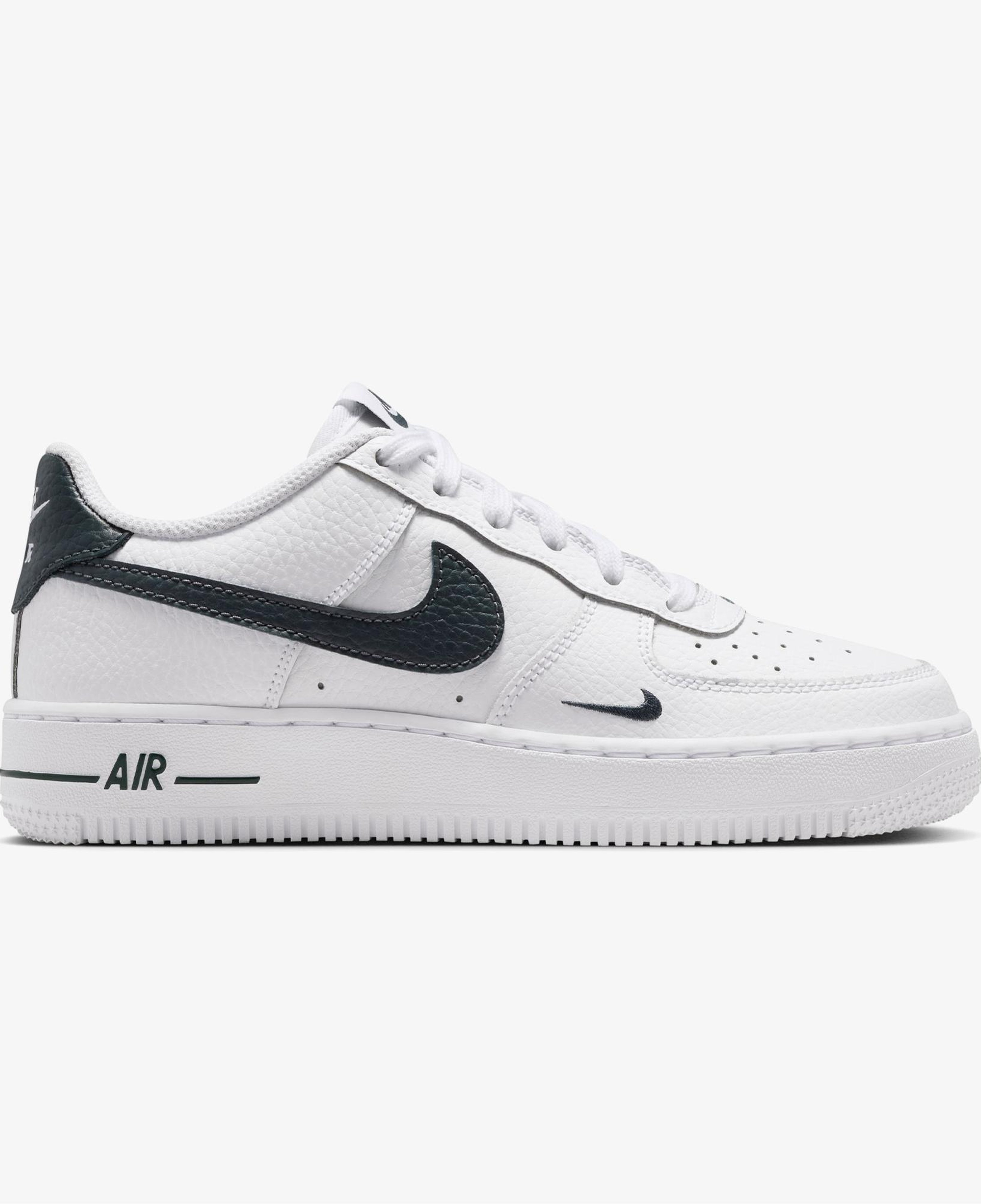 Nike Air Force 1 Genç Çocuk Beyaz Spor Ayakkabı