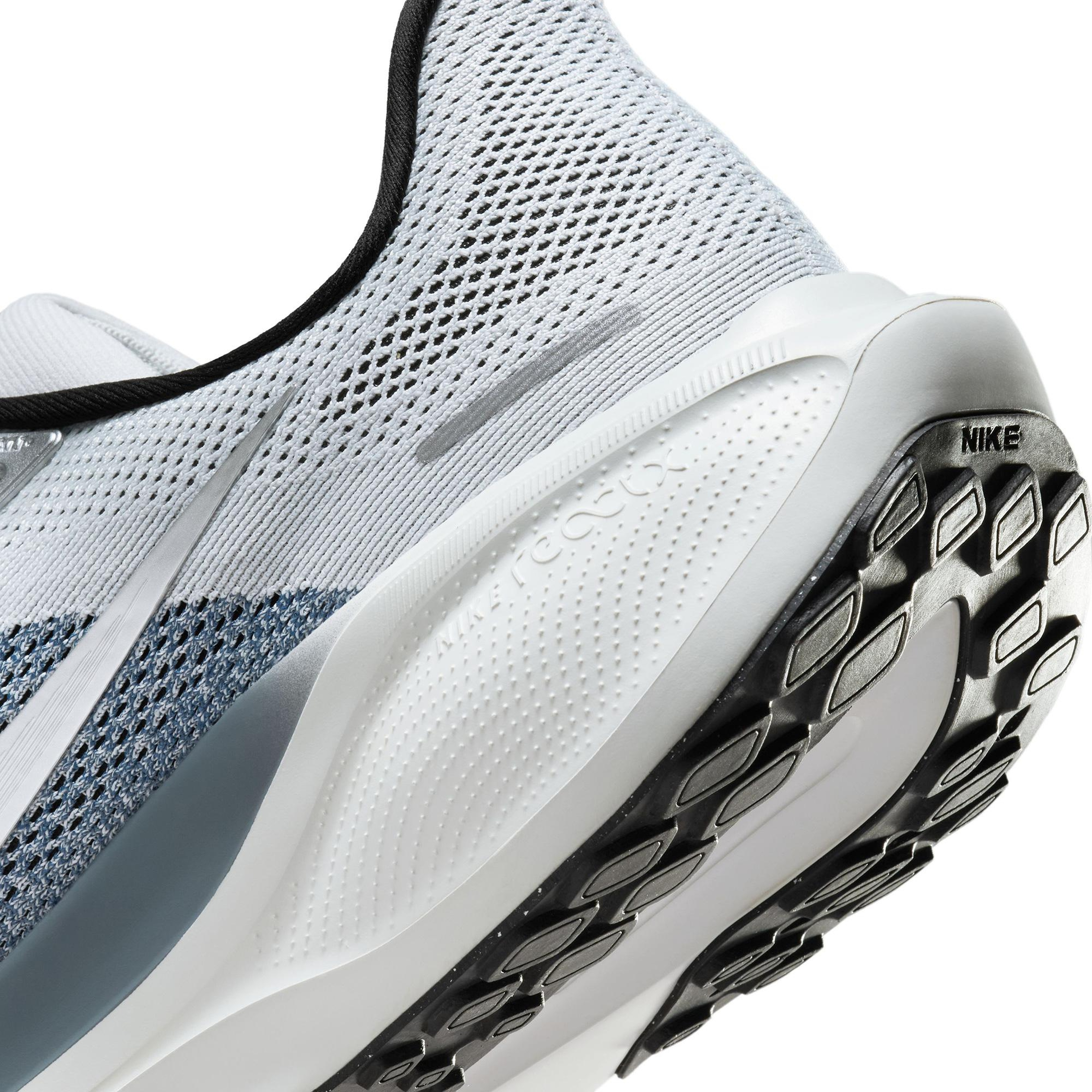 Nike Pegasus 41 Erkek Gri Spor Ayakkabı