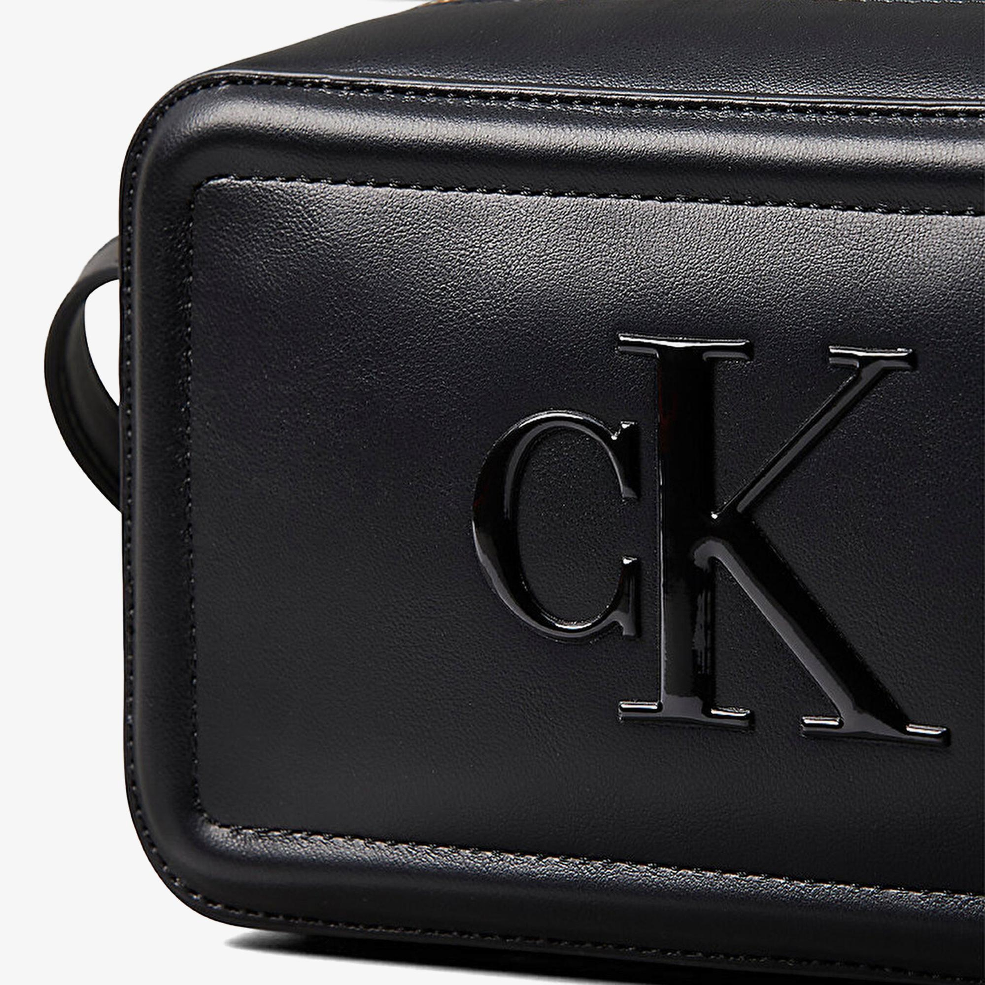 Calvin Klein Bold Camera Kadın Siyah Çapraz Çanta