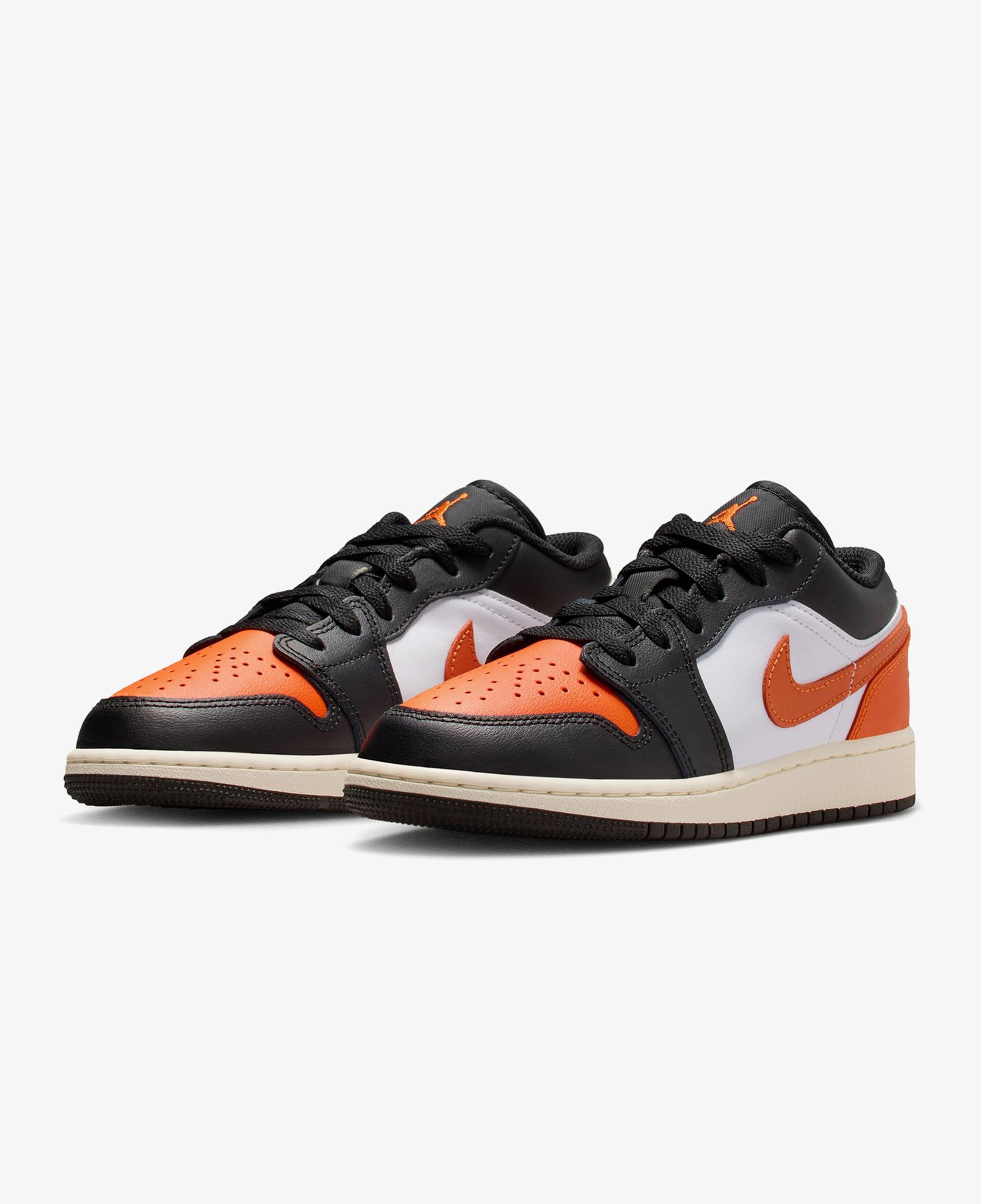 Jordan Air 1 Low Siyah Spor Ayakkabı