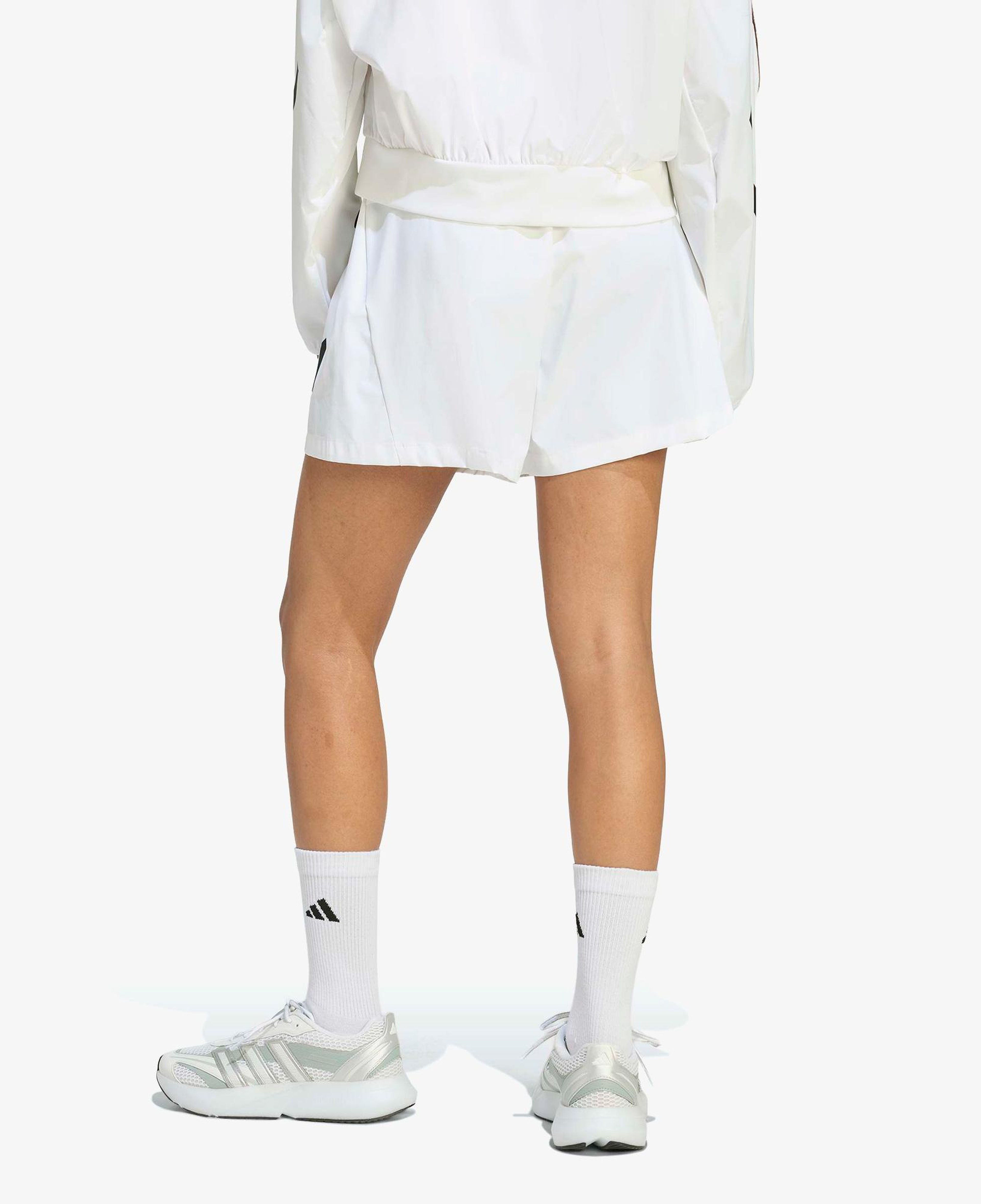 adidas Z.N.E. Kadın Beyaz Şort