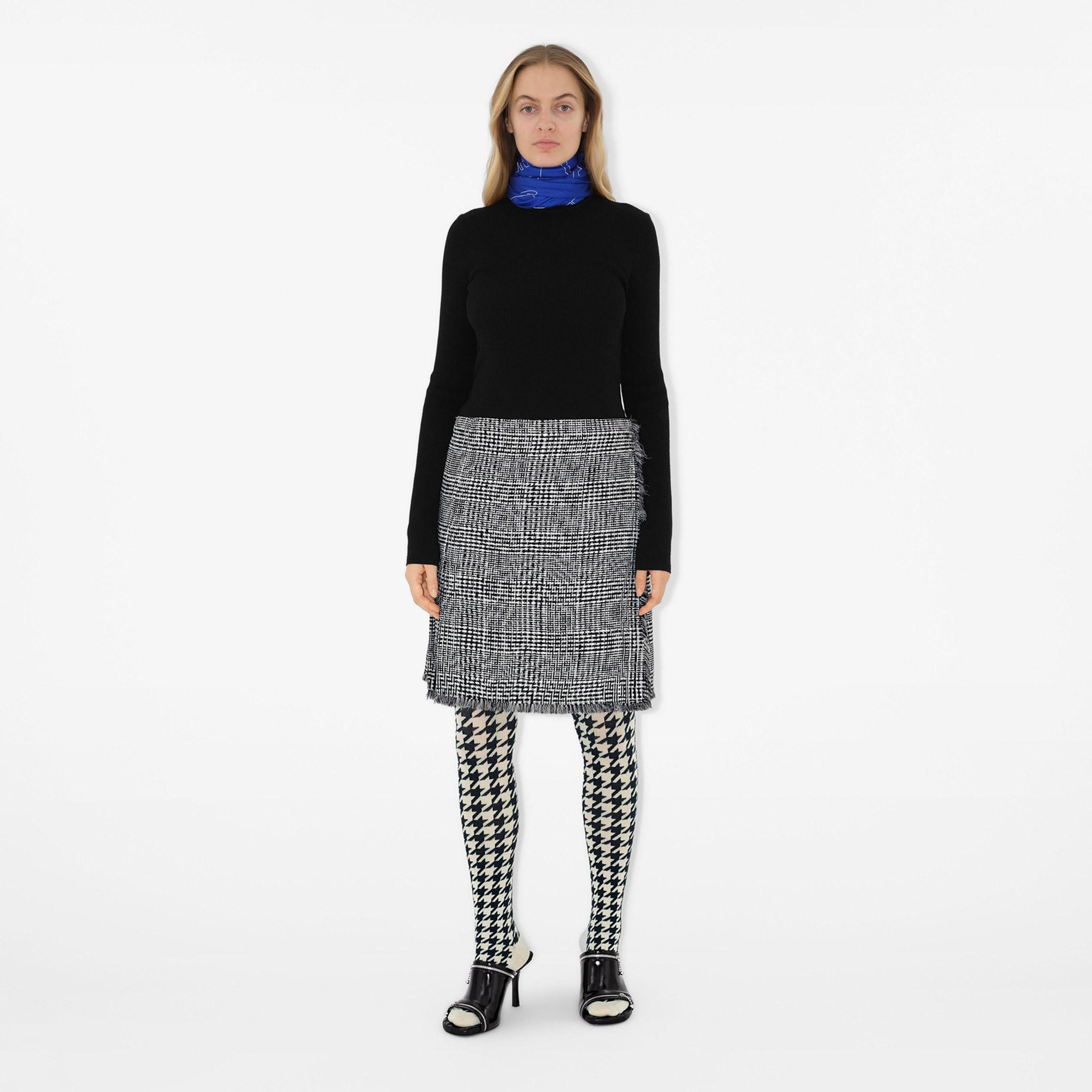 Burberry Unisex Lacivert Eşarp