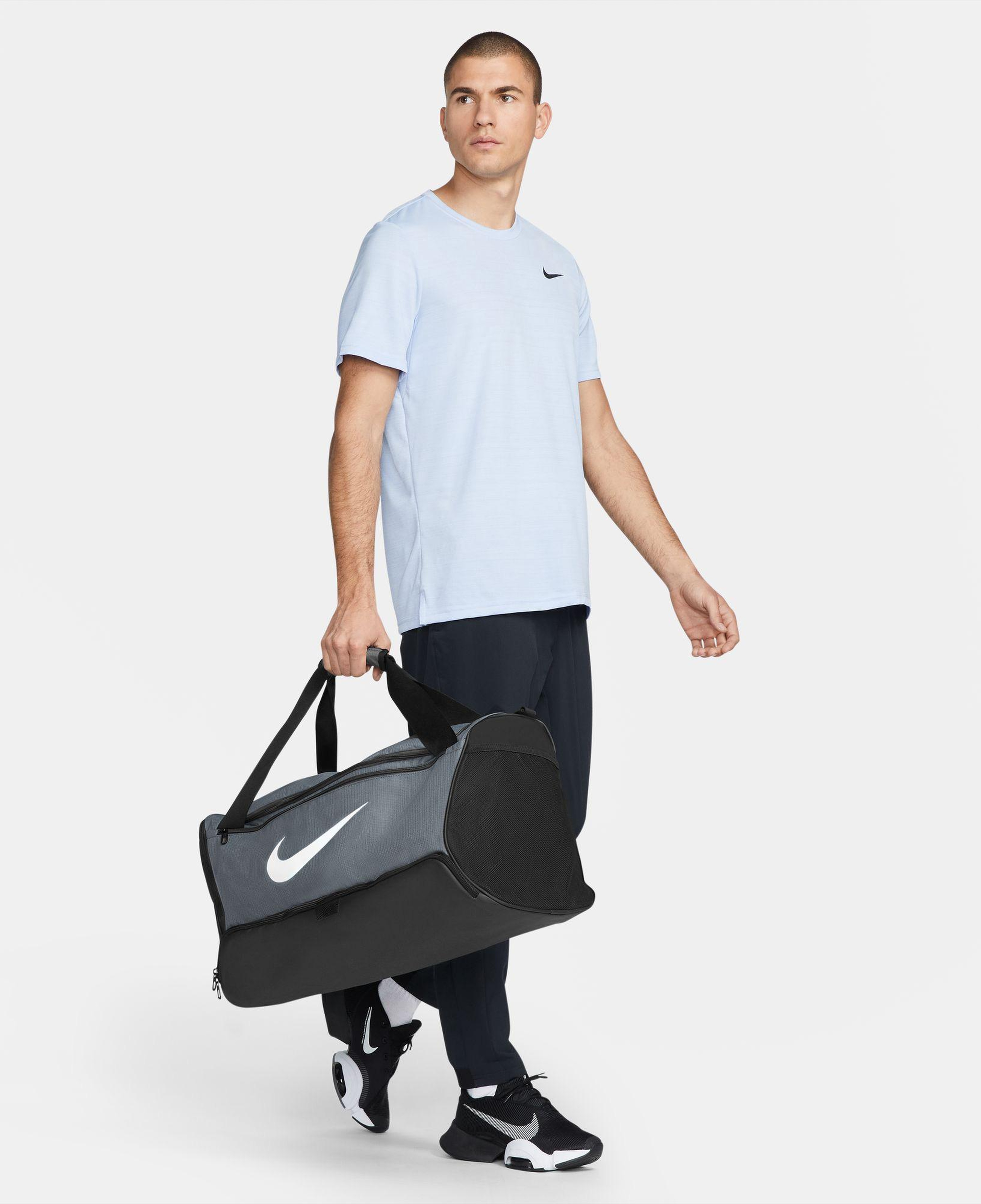 Nike Brasilia Duff - 9.5 (60L) Unisex Gri Spor Çantası