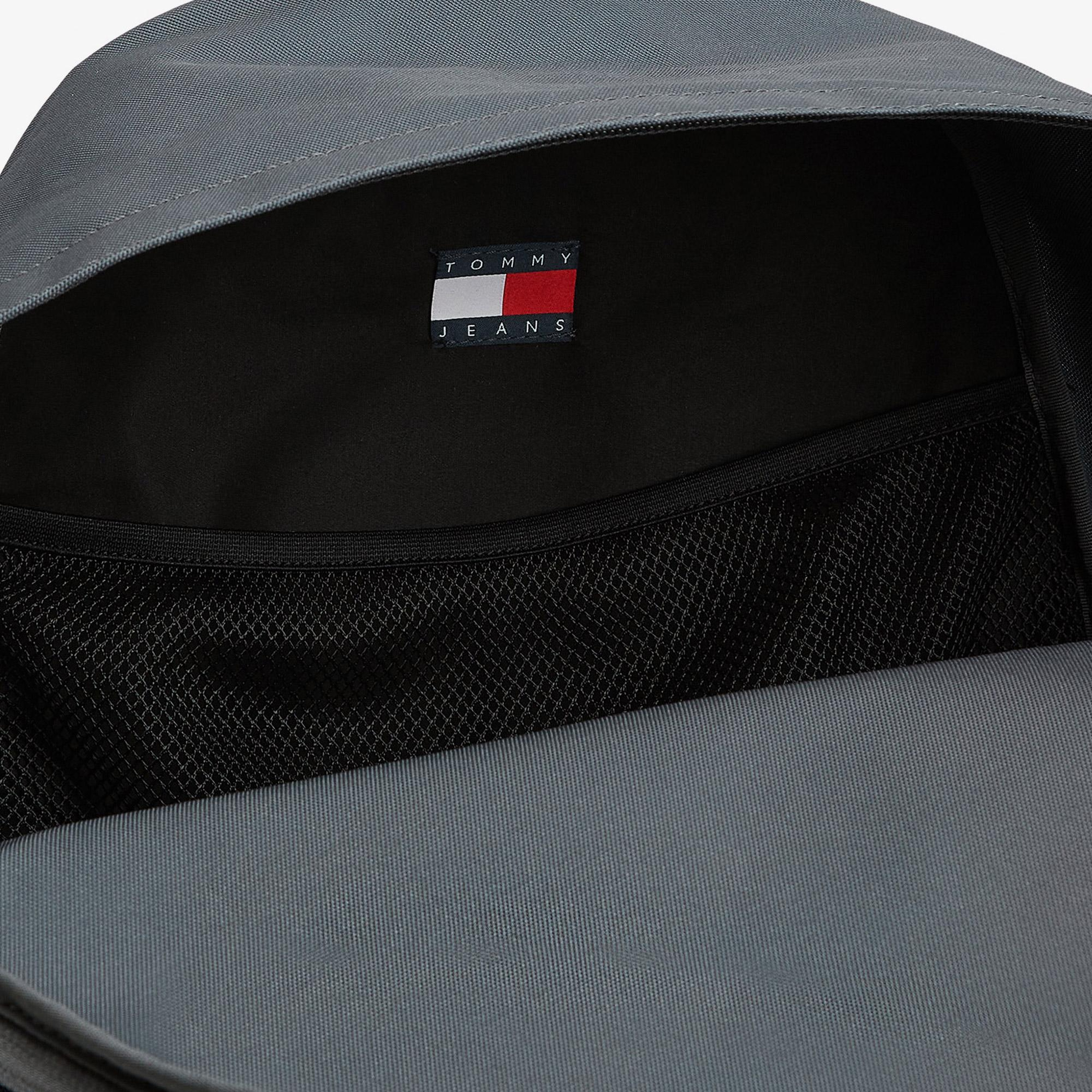 Tommy Hilfiger Essential Daily Erkek Gri Sırt Çantası