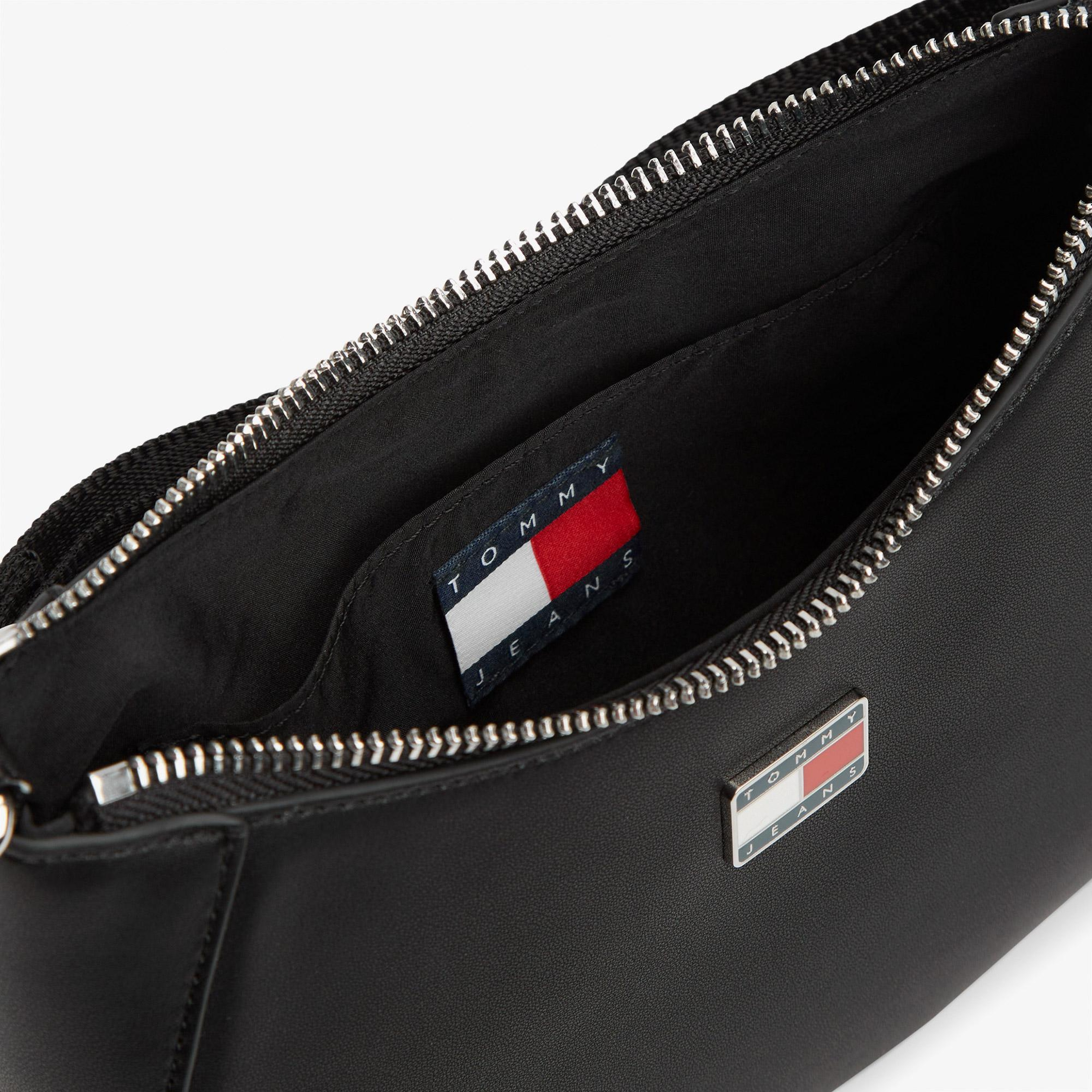Tommy Hilfiger Daily Elevated Kadın Siyah Omuz Çantası