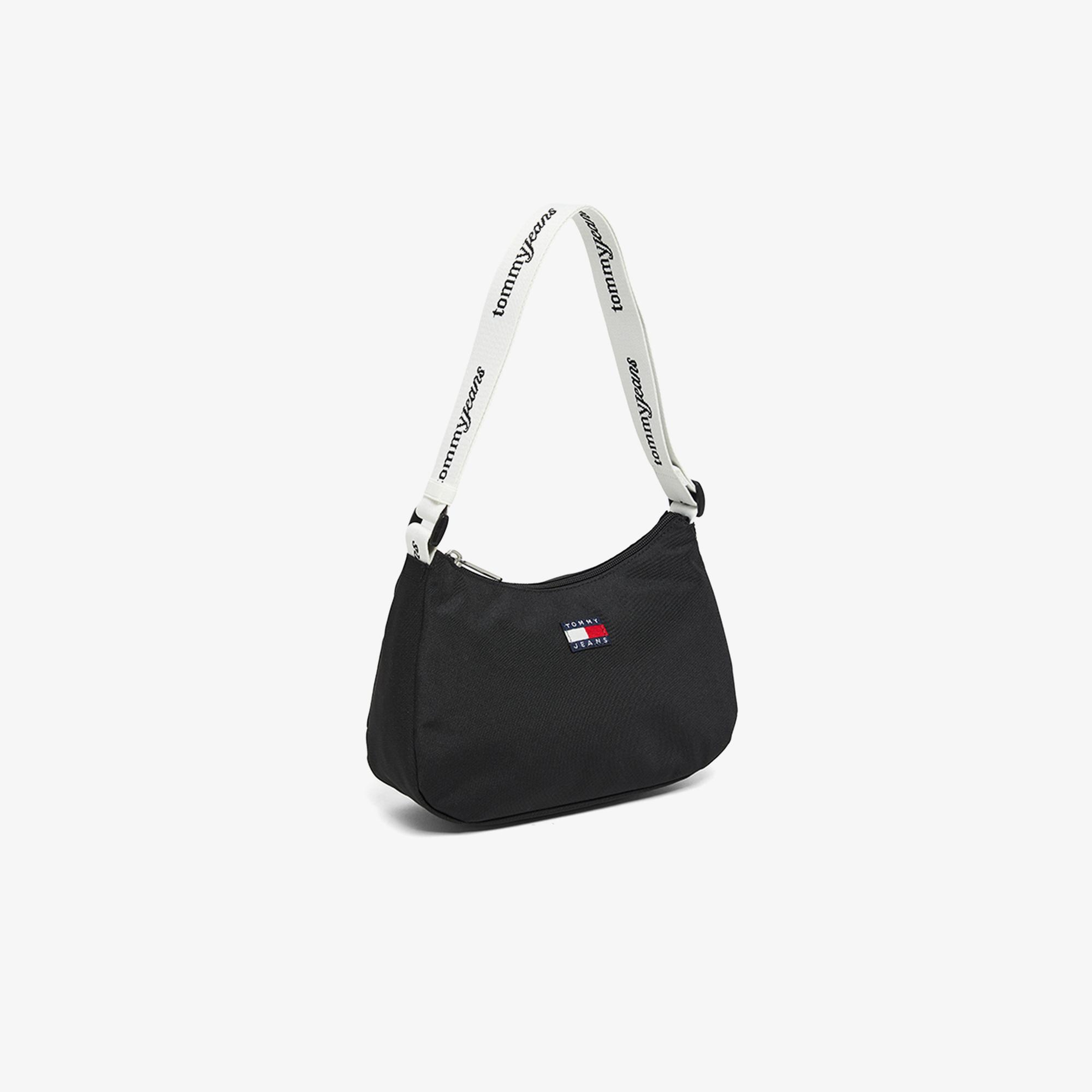 Tommy Hilfiger Essential Daily Kadın Siyah Omuz Çantası