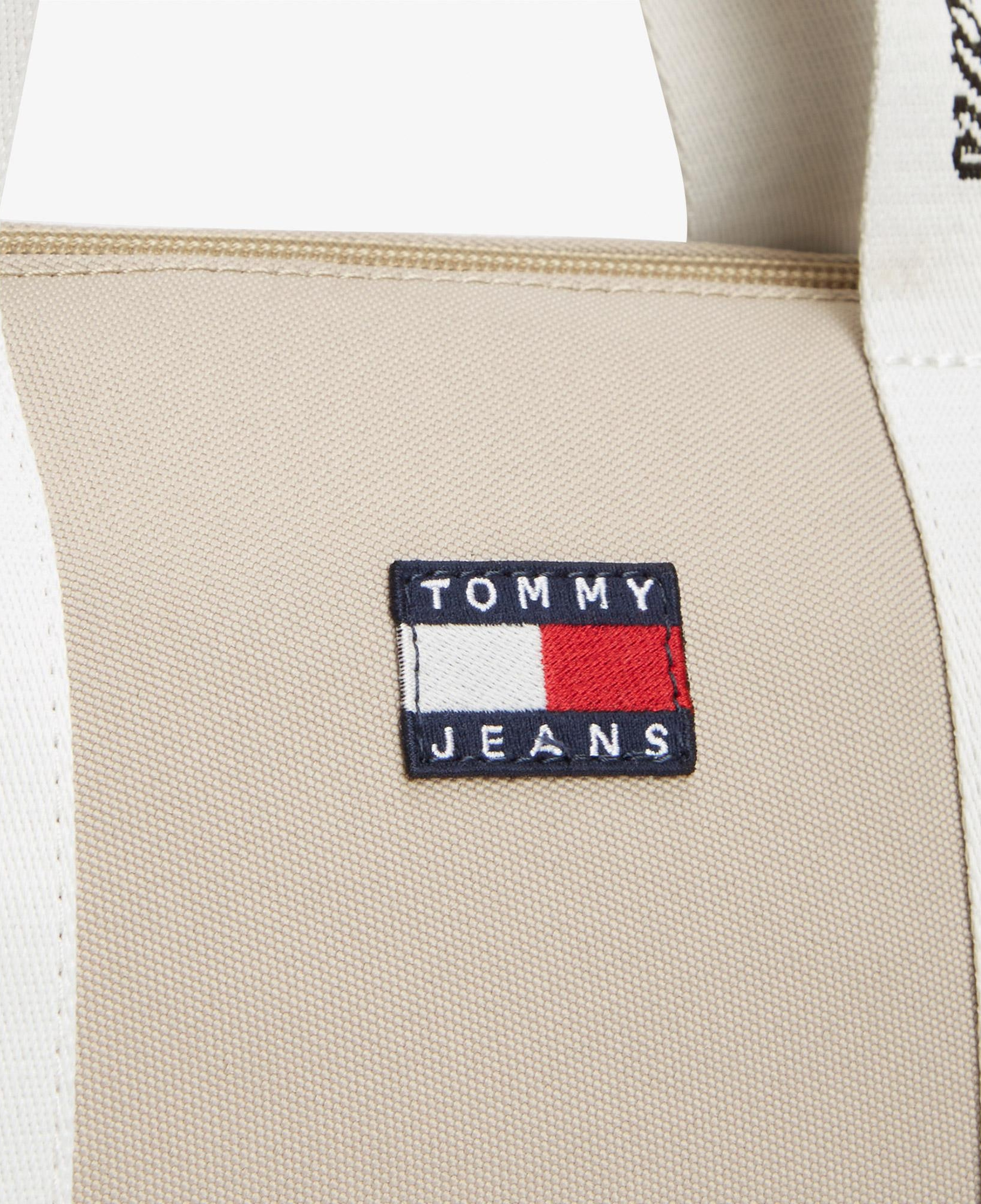 Tommy Hilfiger Essential Daily Kadın Bej El Çantası