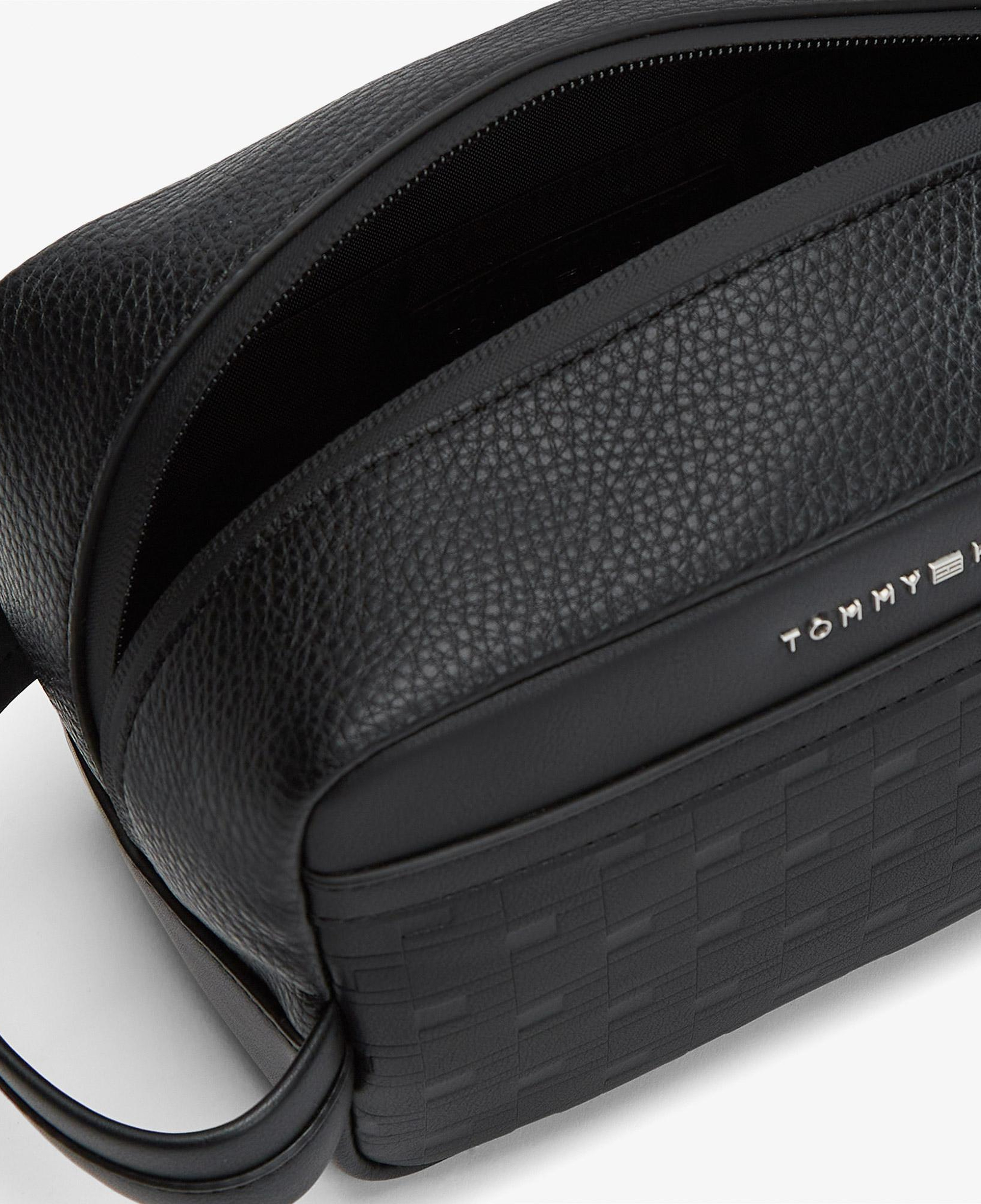 Tommy Hilfiger Modern Monogram Erkek Siyah Sırt Çantası