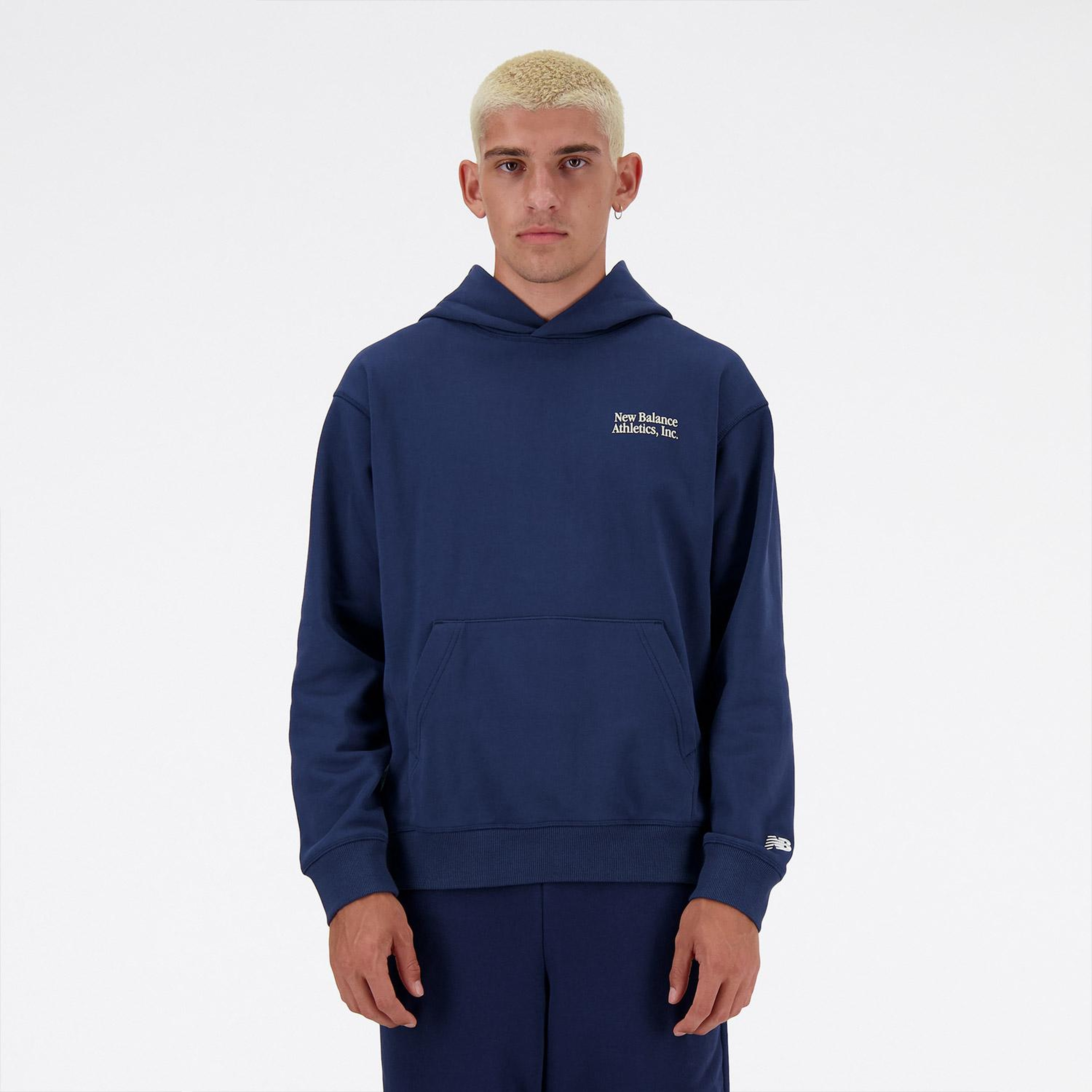 New Balance Athletics Models Never Age Relaxed Erkek Lacivert Sweatshirt