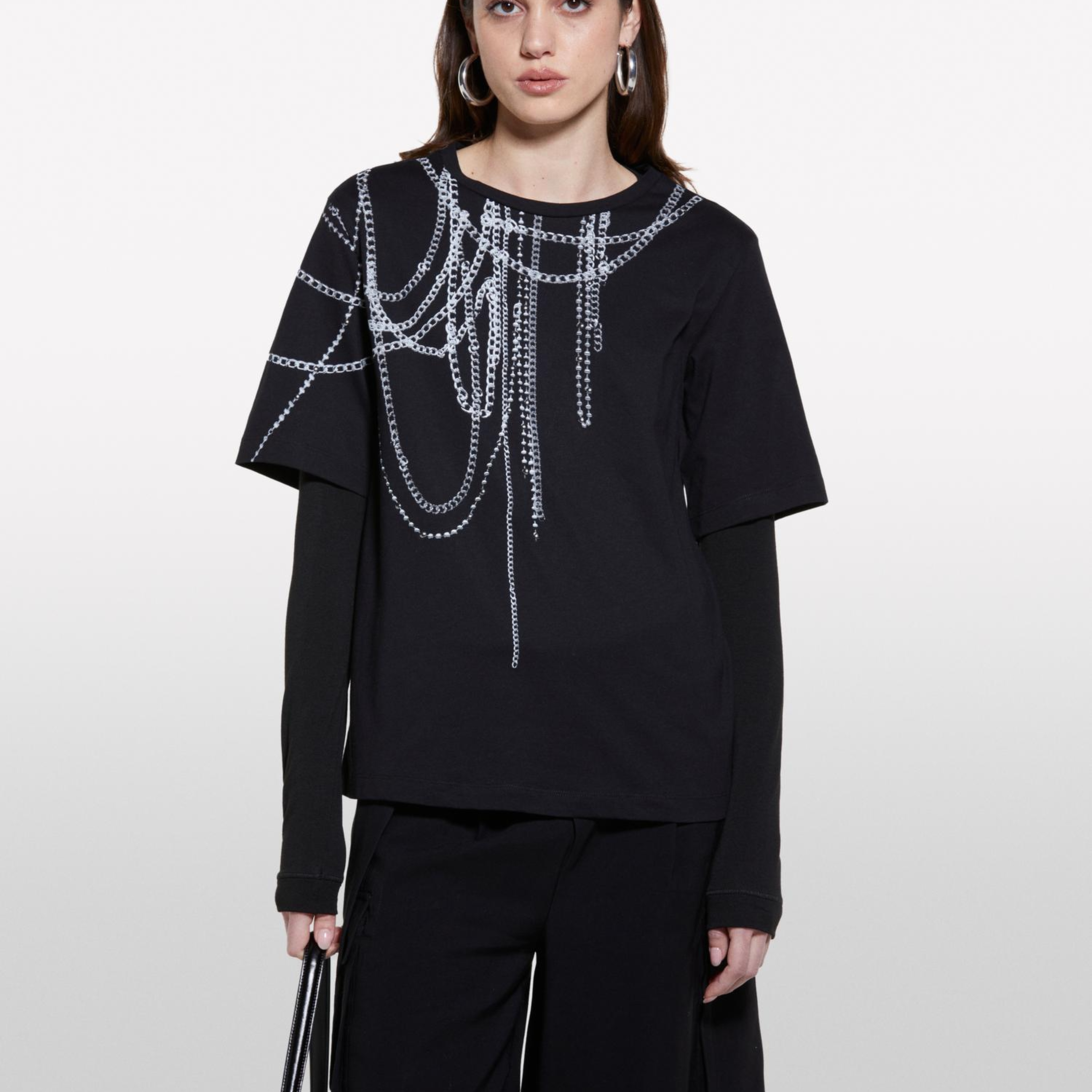 Kadın Siyah %100 Pamuk Önü Detaylı Bisiklet Yaka Regular Fit T-Shirt