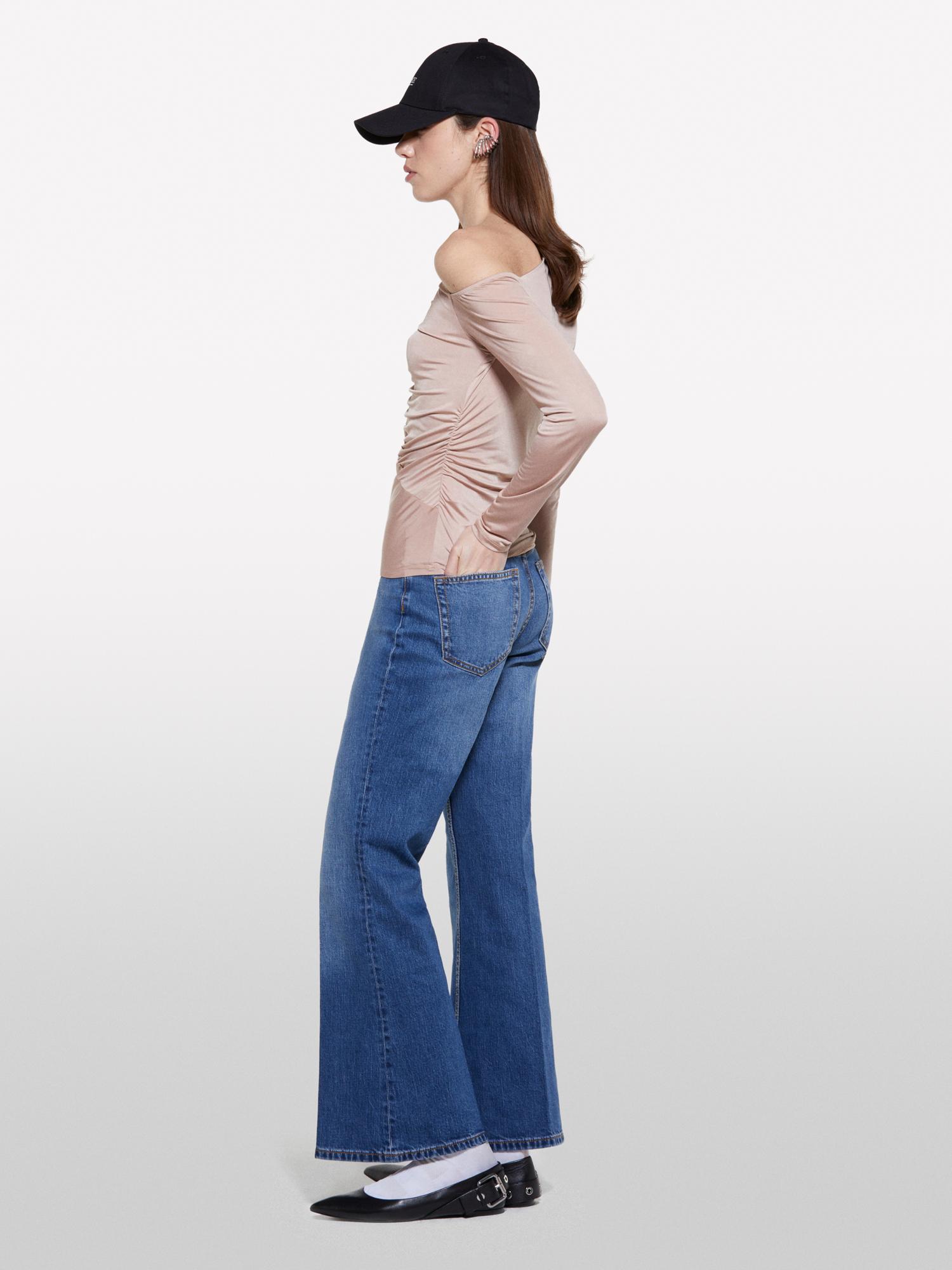 Kadın Sütlü Kahve Streç Kumaş Dikiş Detaylı Slim Fit Bluz