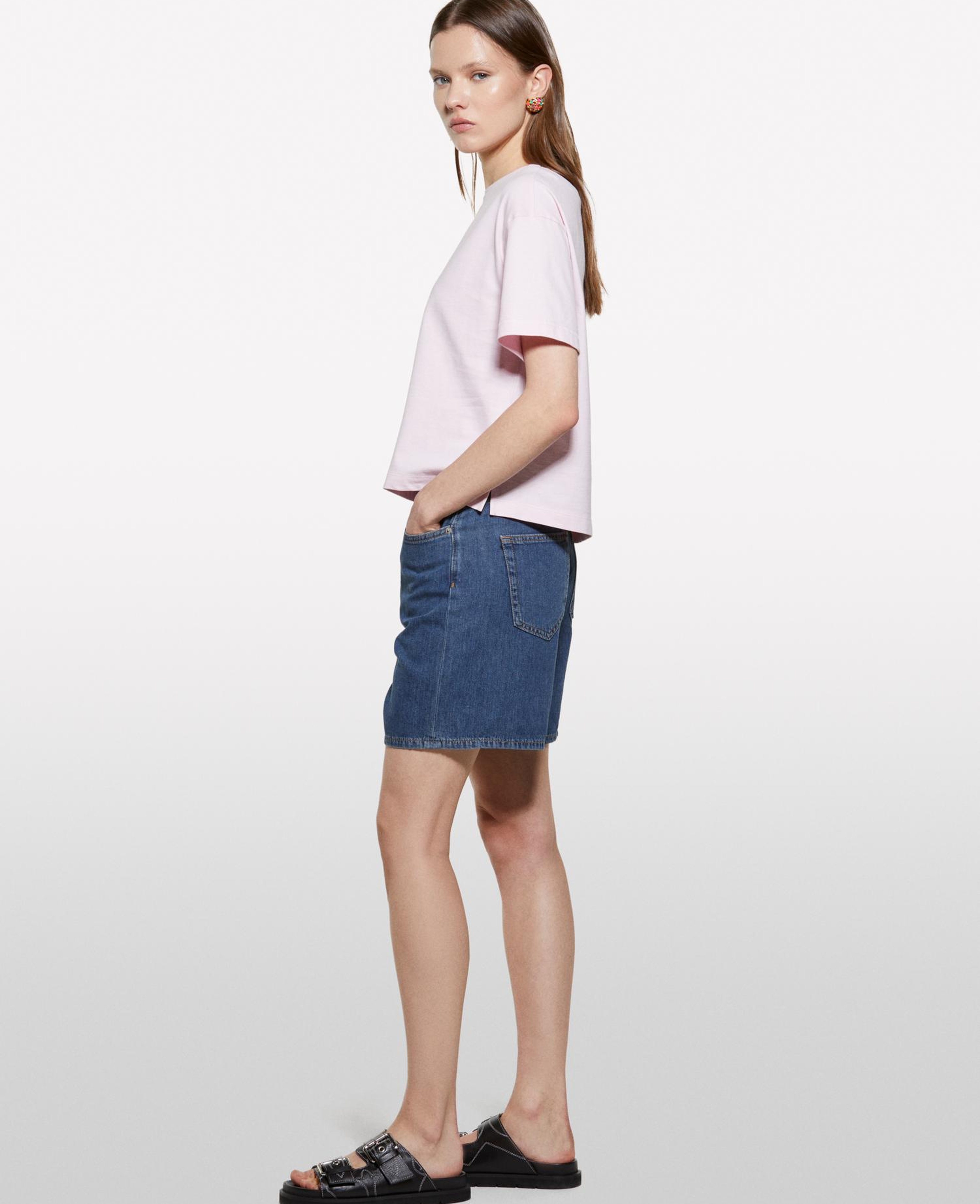 Kadın Açık Pembe %100 Pamuk Kayık Yaka Boxy Fit Crop T-Shirt