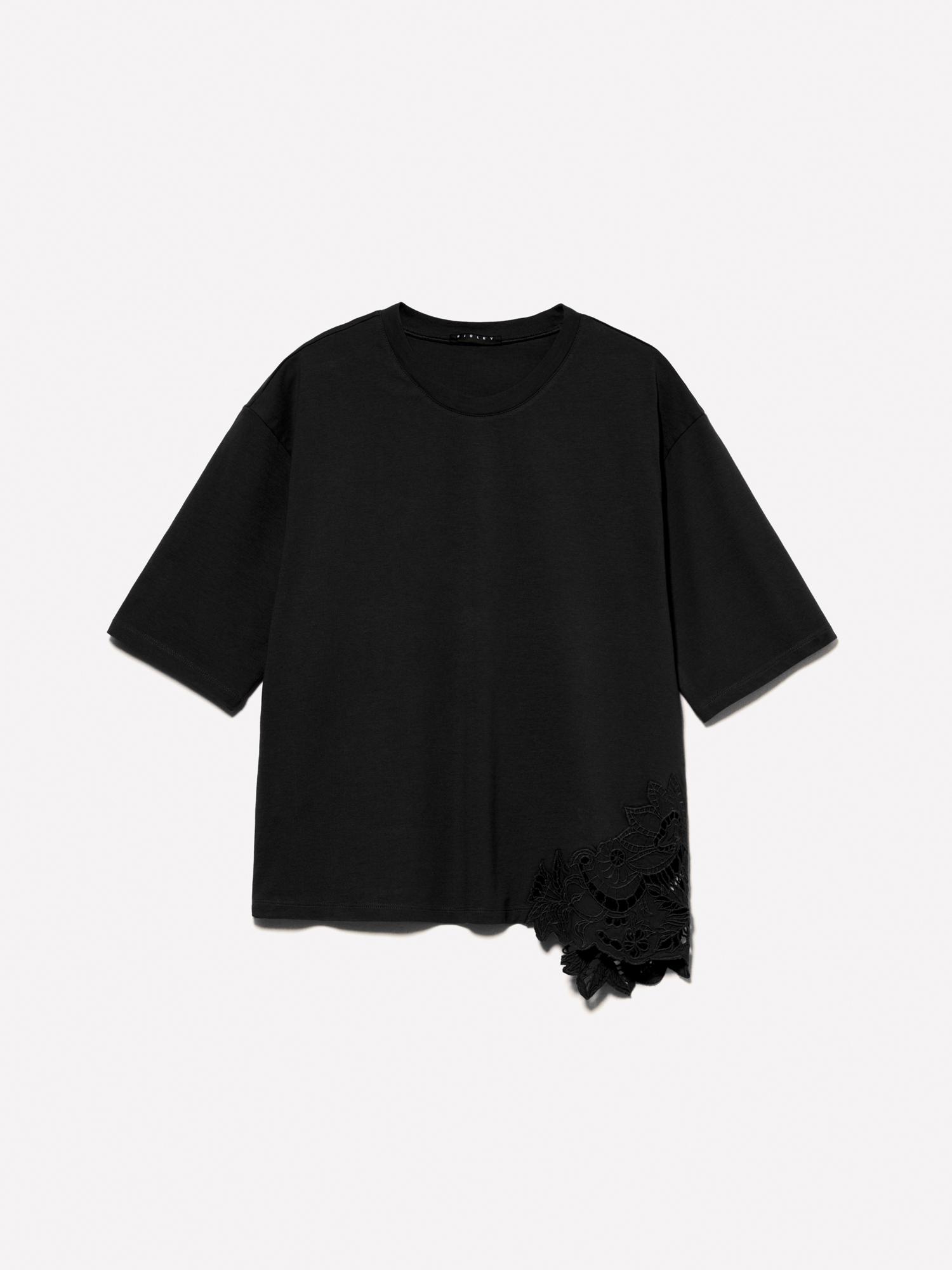 Kadın Siyah %100 Pamuk Nakış Detaylı Bisiklet Yaka Regular Fit T-Shirt
