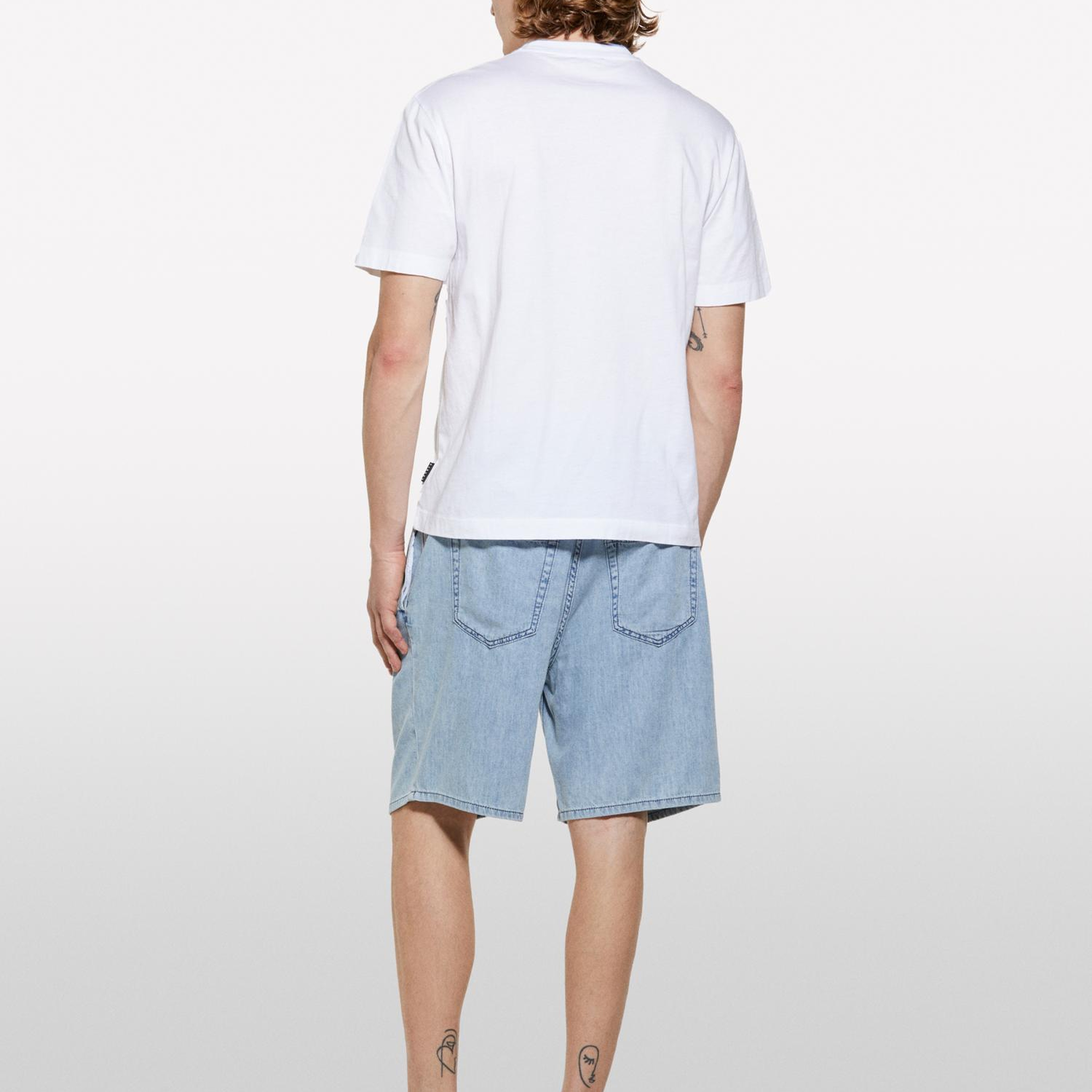Erkek Beyaz %100 Pamuk Logo Detaylı Bisiklet Yaka Regular Fit T-Shirt