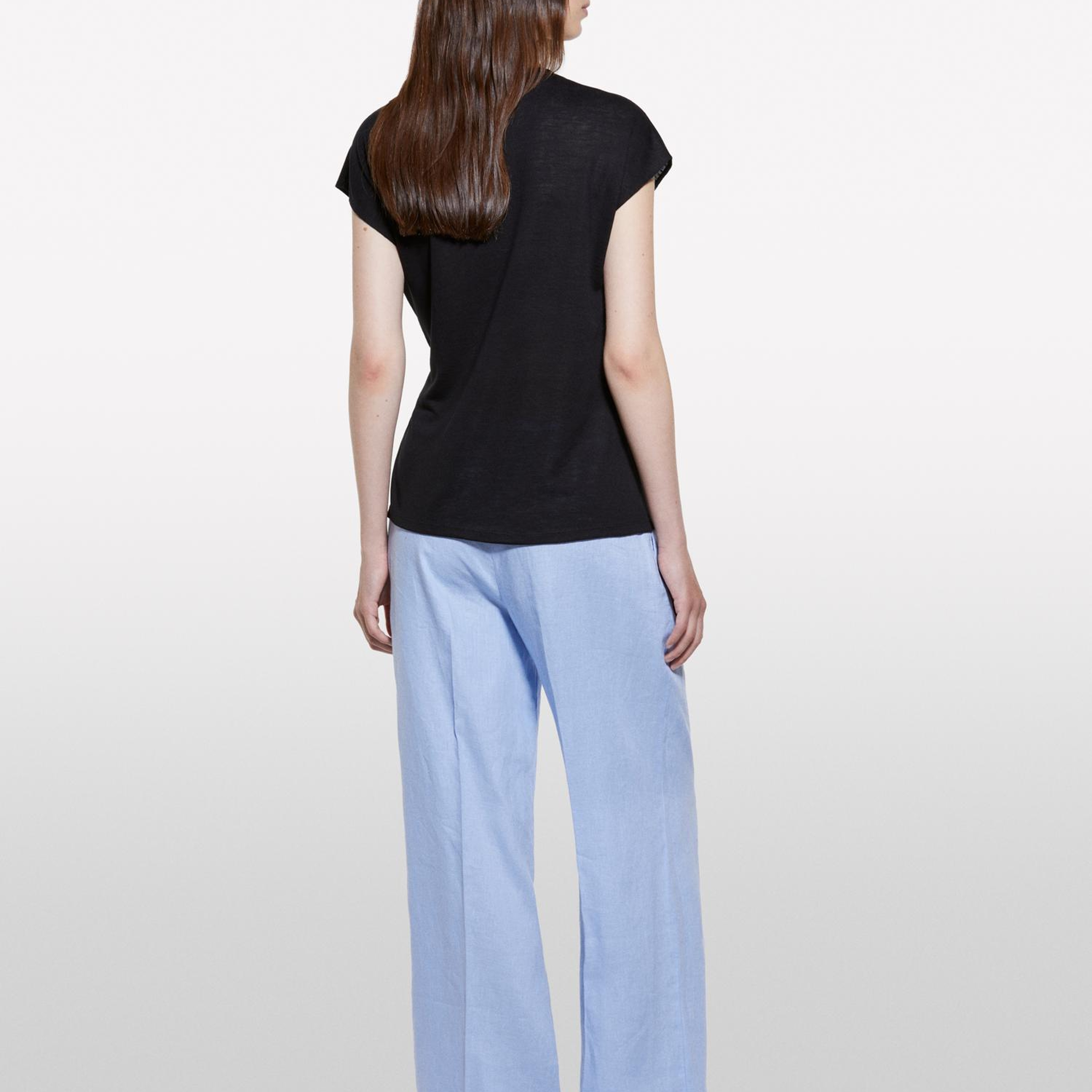 Kadın Siyah Viskoz Karışımlı Önü Bağlama Detaylı Regular Fit T-Shirt